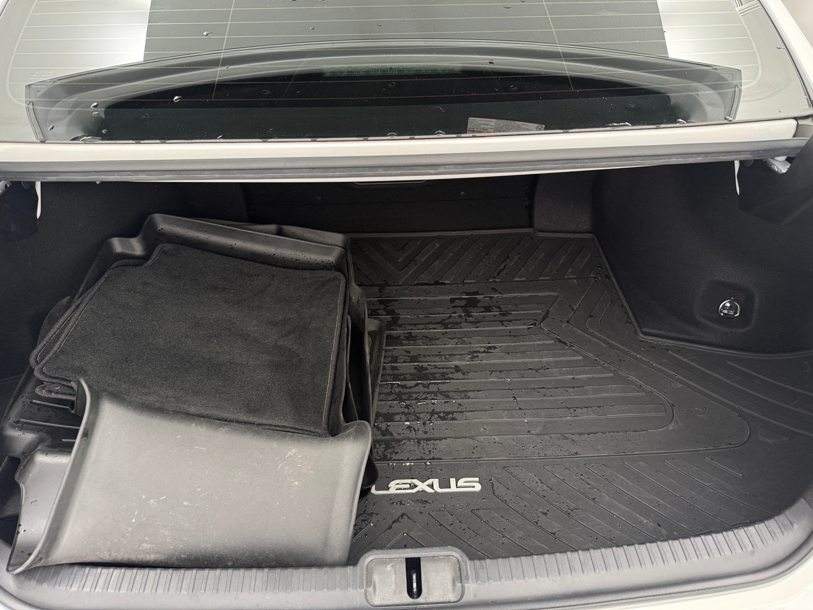 Thumbnail: 2022 Lexus ES - 6