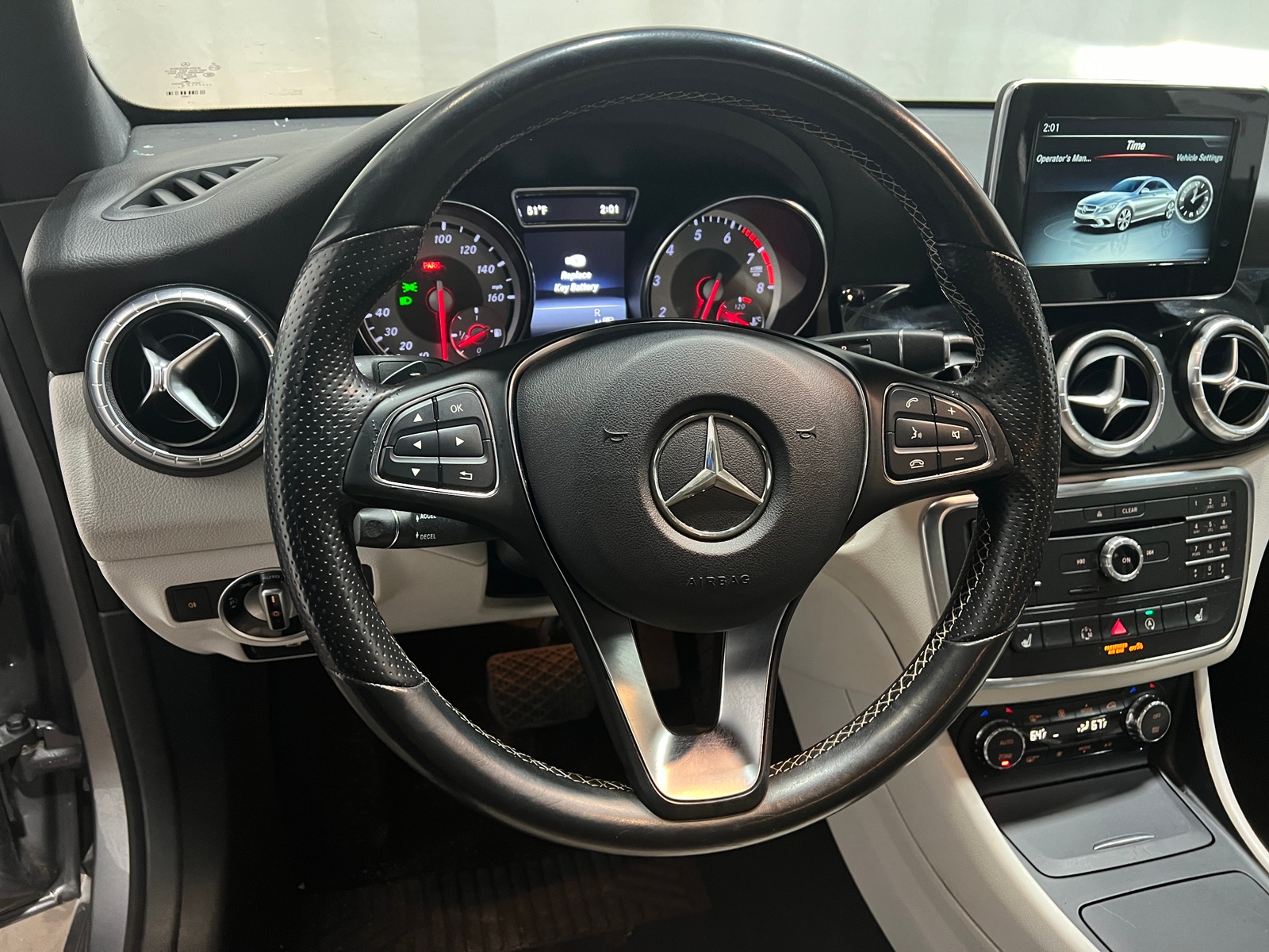 Thumbnail: 2015 Mercedes-Benz CLA - 3