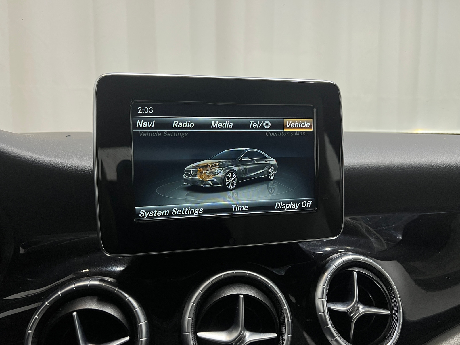 Thumbnail: 2015 Mercedes-Benz CLA - 2