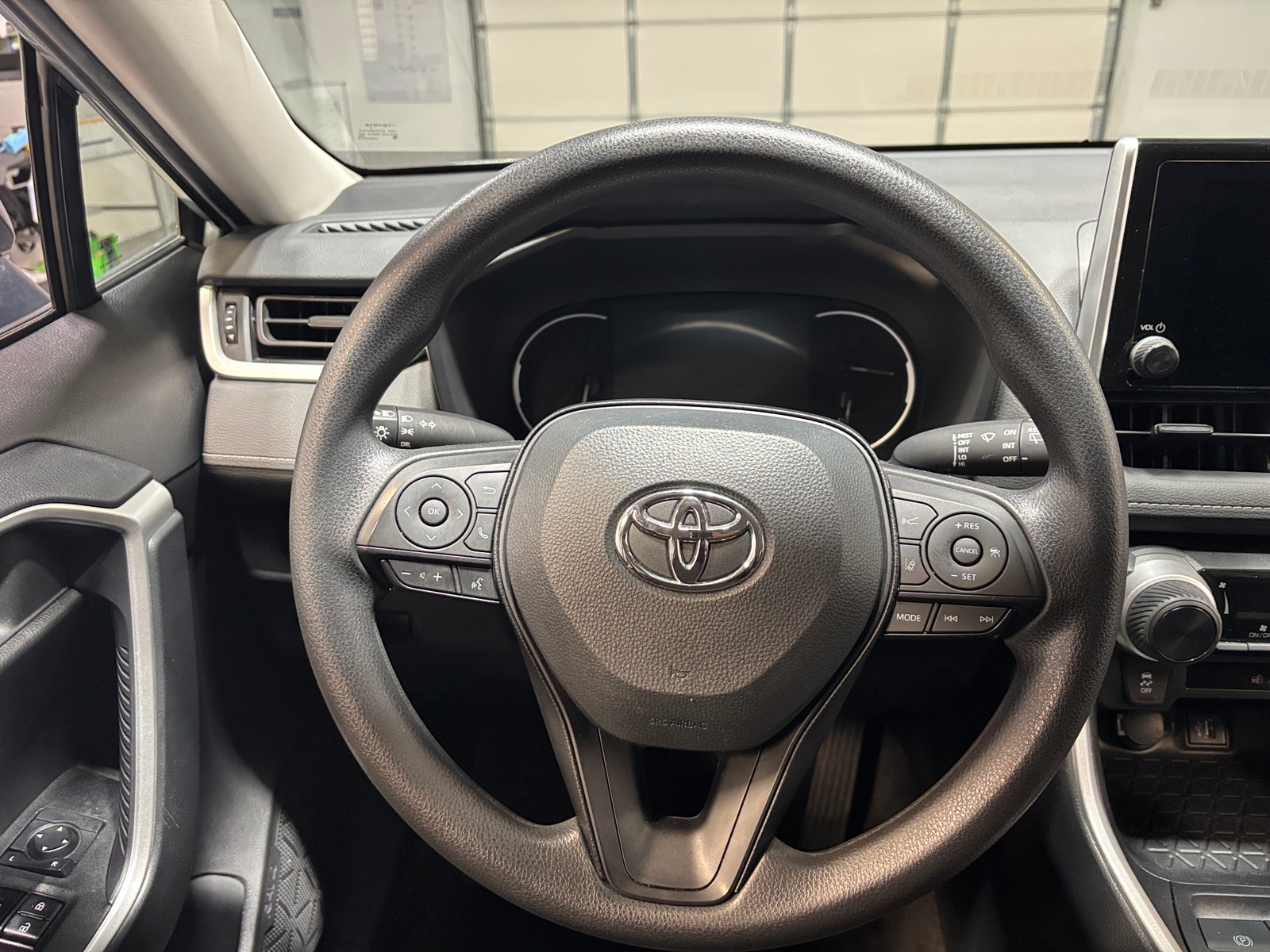 Thumbnail: 2024 Toyota RAV4 - 5