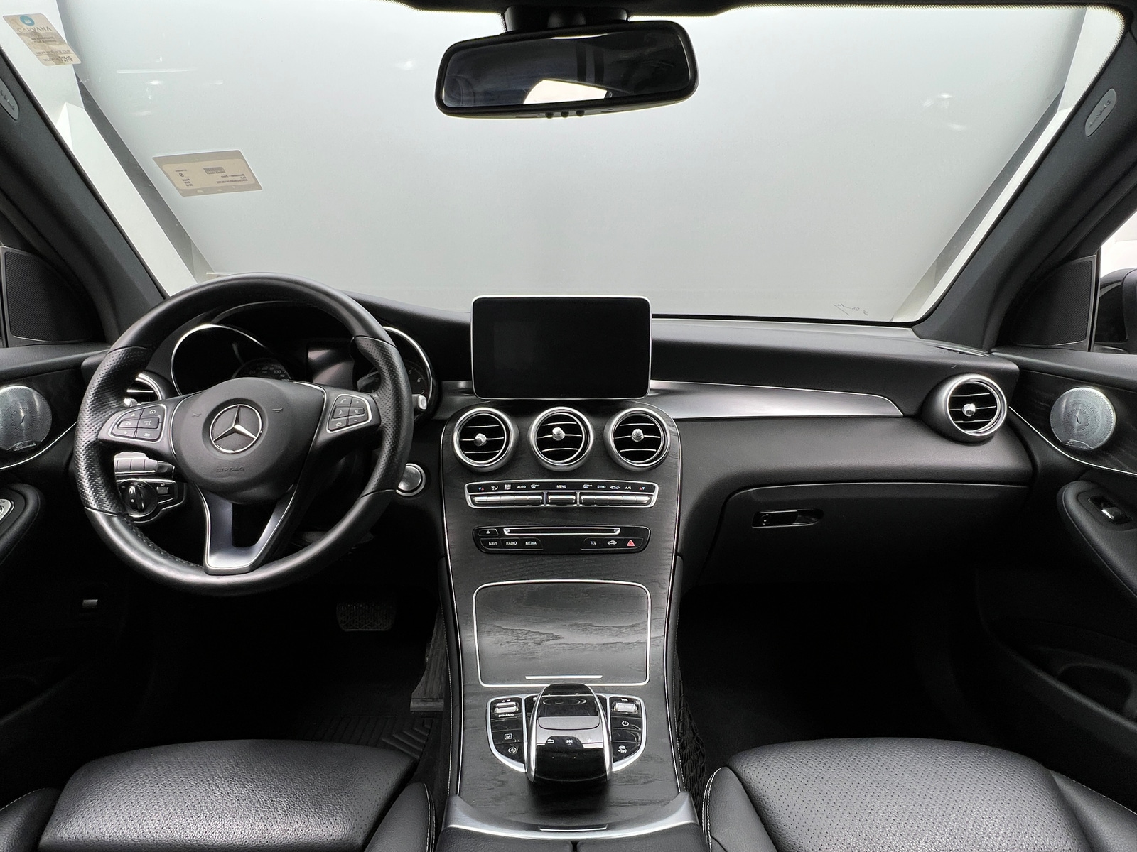 Thumbnail: 2018 Mercedes-Benz GLC - 2