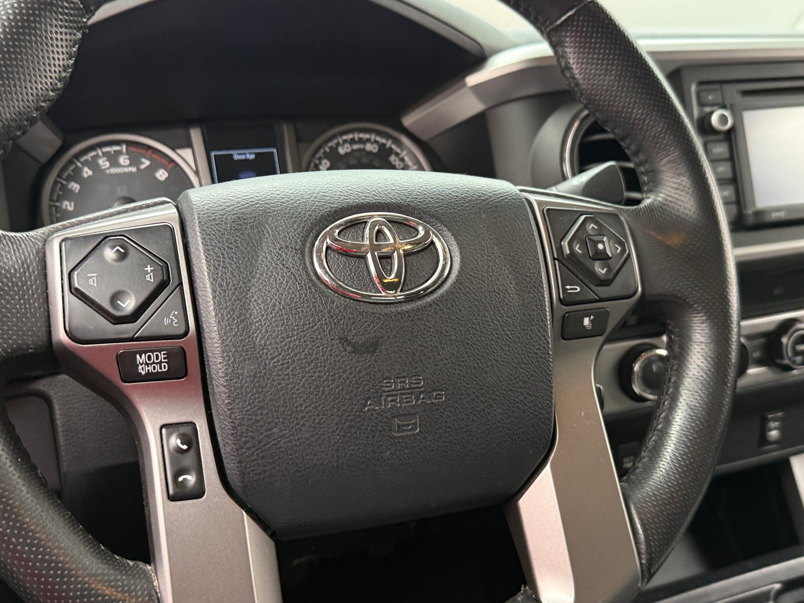 Thumbnail: 2017 Toyota Tacoma - 5