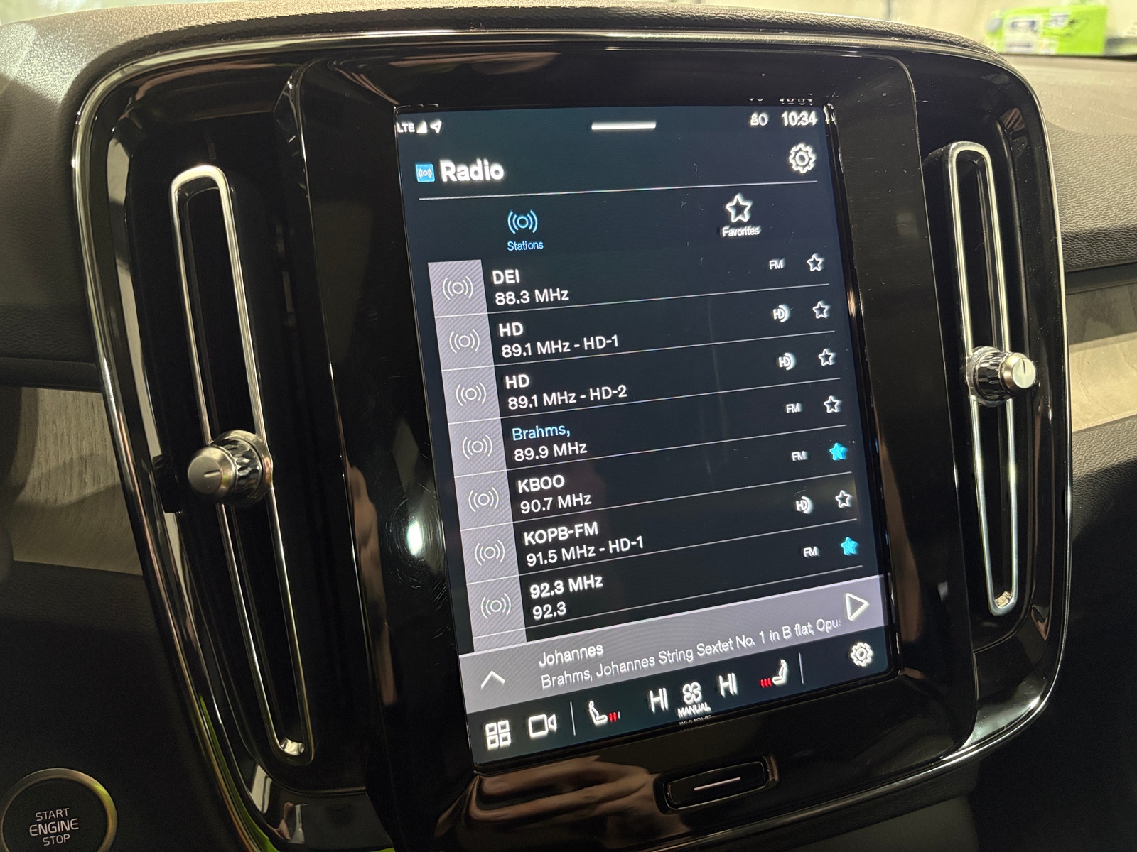 Thumbnail: 2024 Volvo XC40 - 3