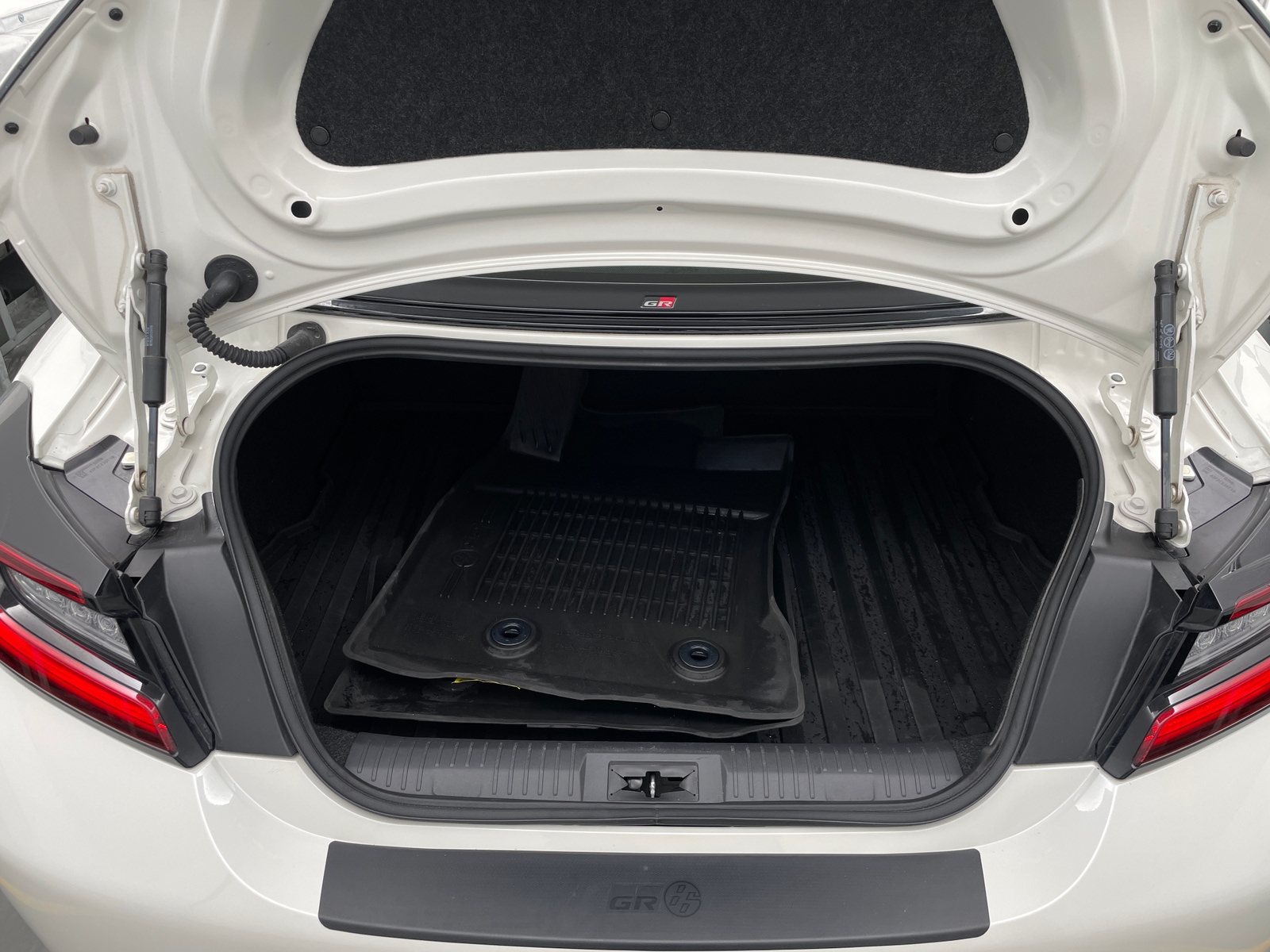 Thumbnail: 2022 Toyota GR86 - 4