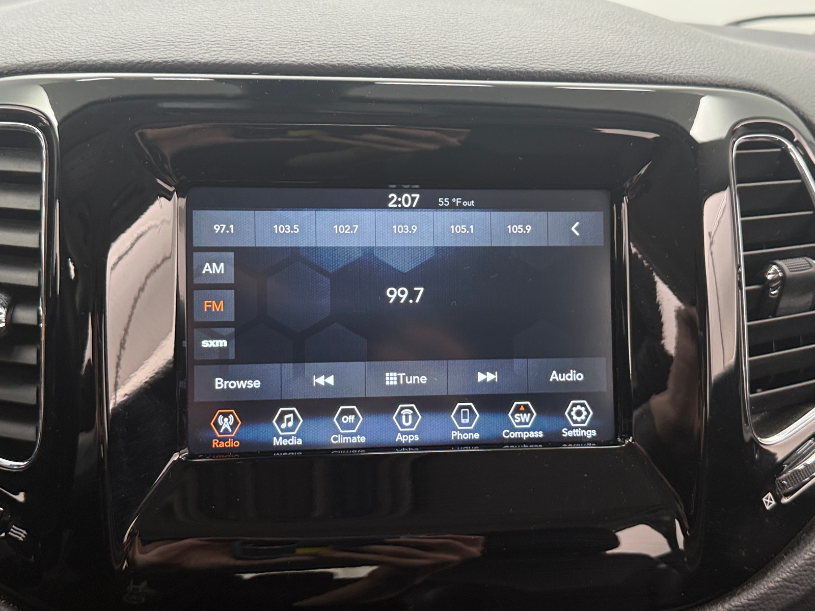 Thumbnail: 2019 Jeep Compass - 4