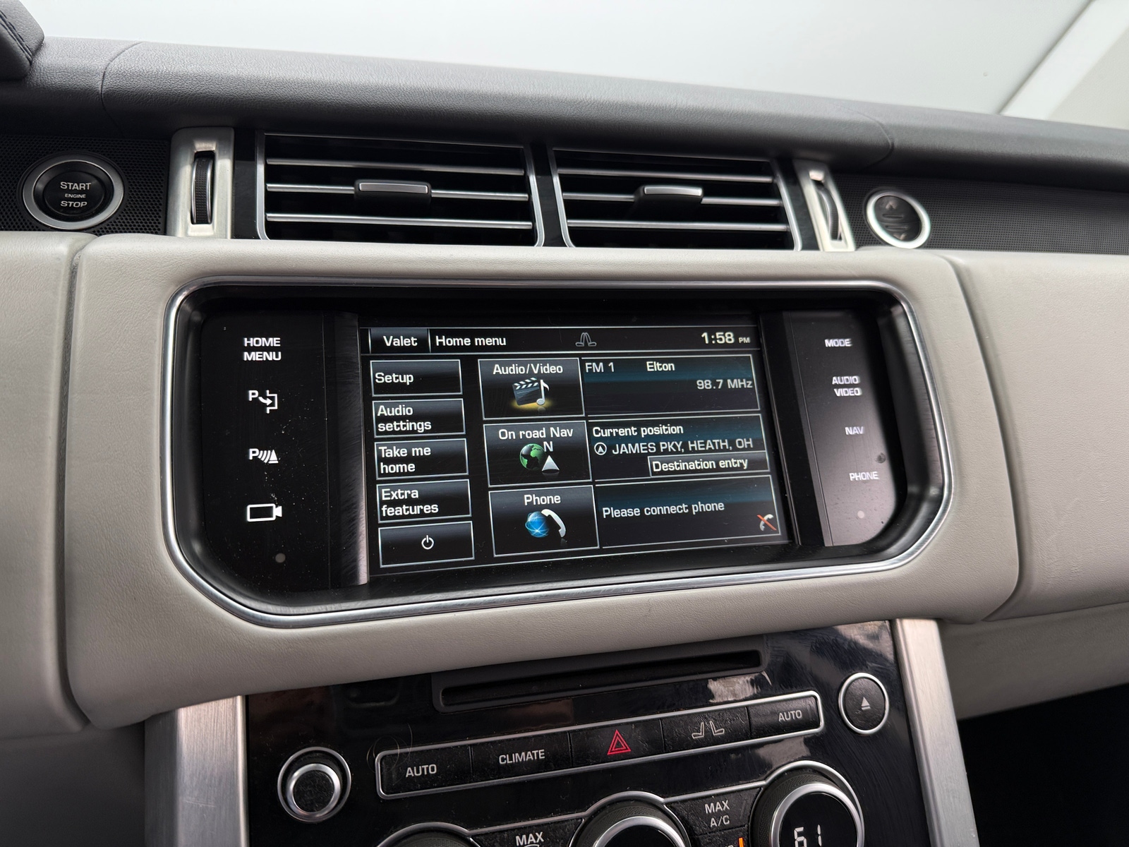 Thumbnail: 2015 Land Rover Range Rover - 3