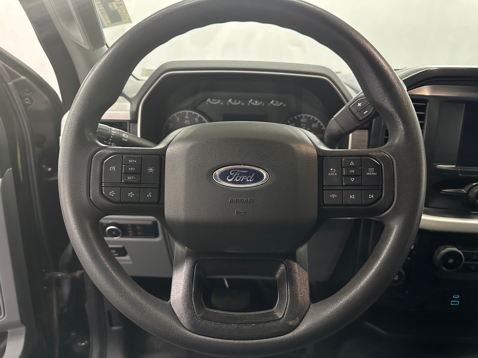 Thumbnail: 2022 Ford Econoline - 5