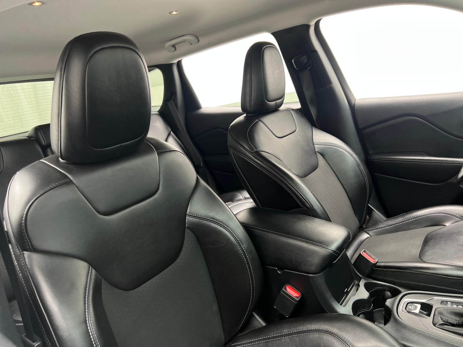 Thumbnail: 2019 Jeep Cherokee - 2