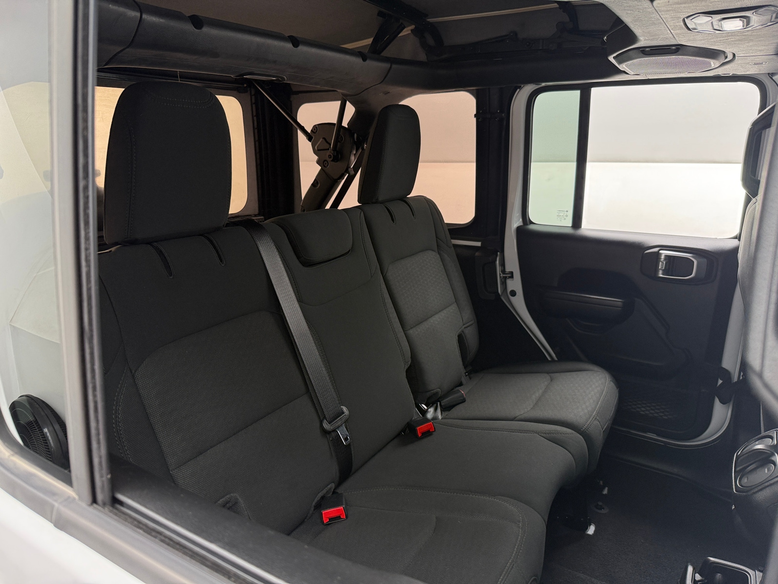 Thumbnail: 2021 Jeep Wrangler - 6