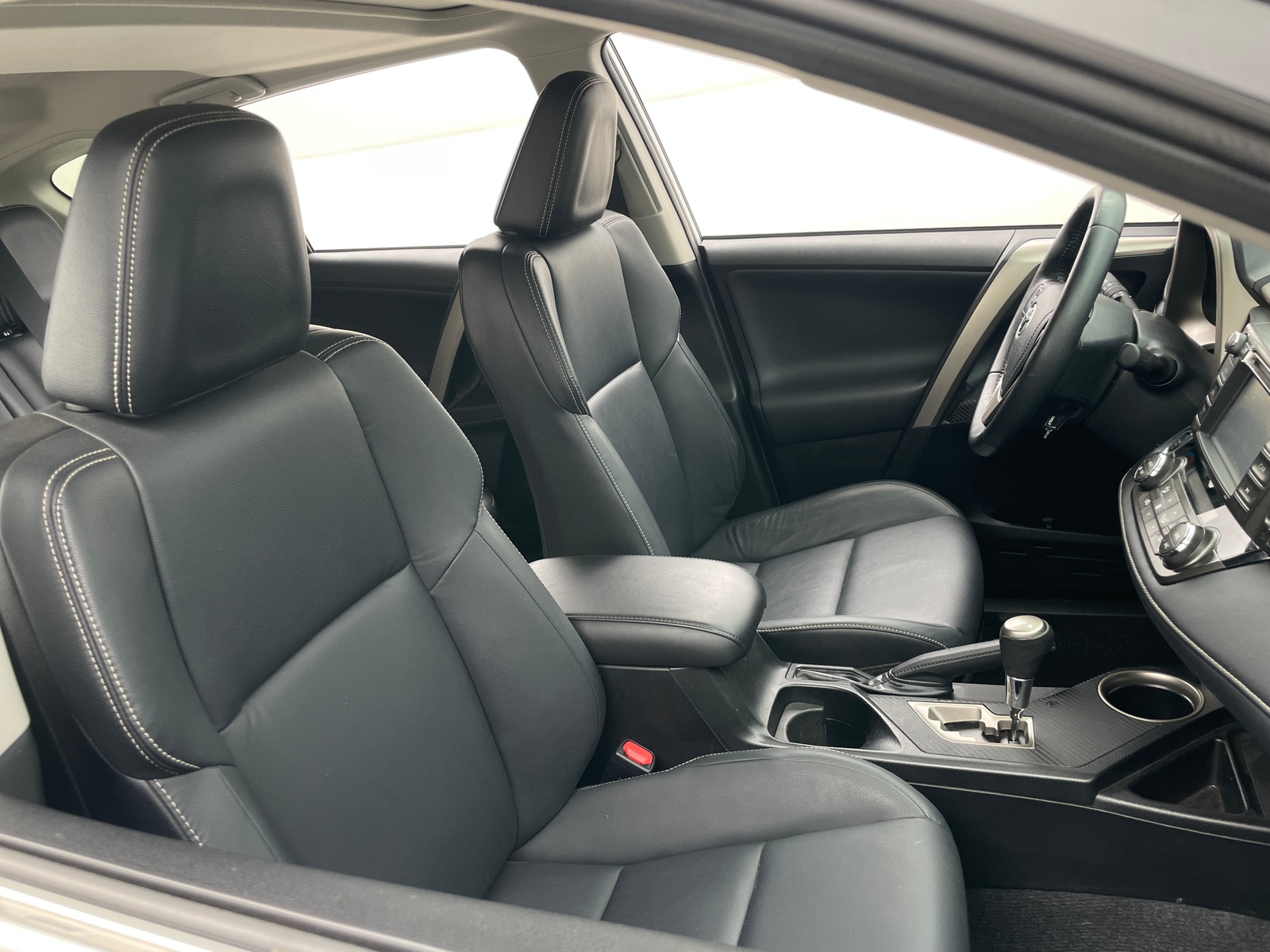 Thumbnail: 2013 Toyota RAV4 - 2