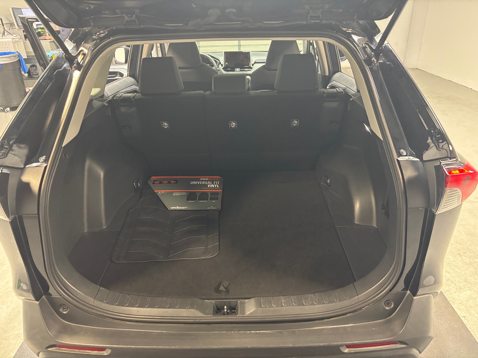 Thumbnail: 2024 Toyota RAV4 - 7