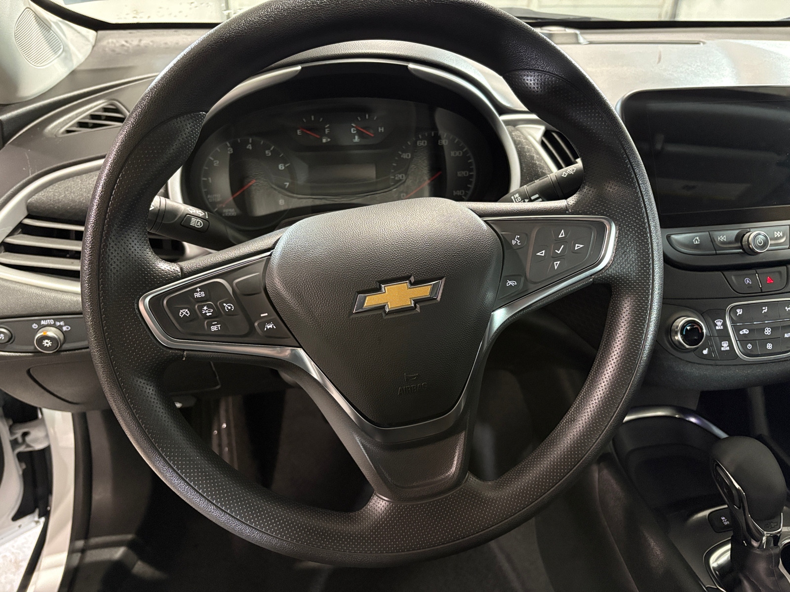 Thumbnail: 2024 Chevrolet Malibu - 5