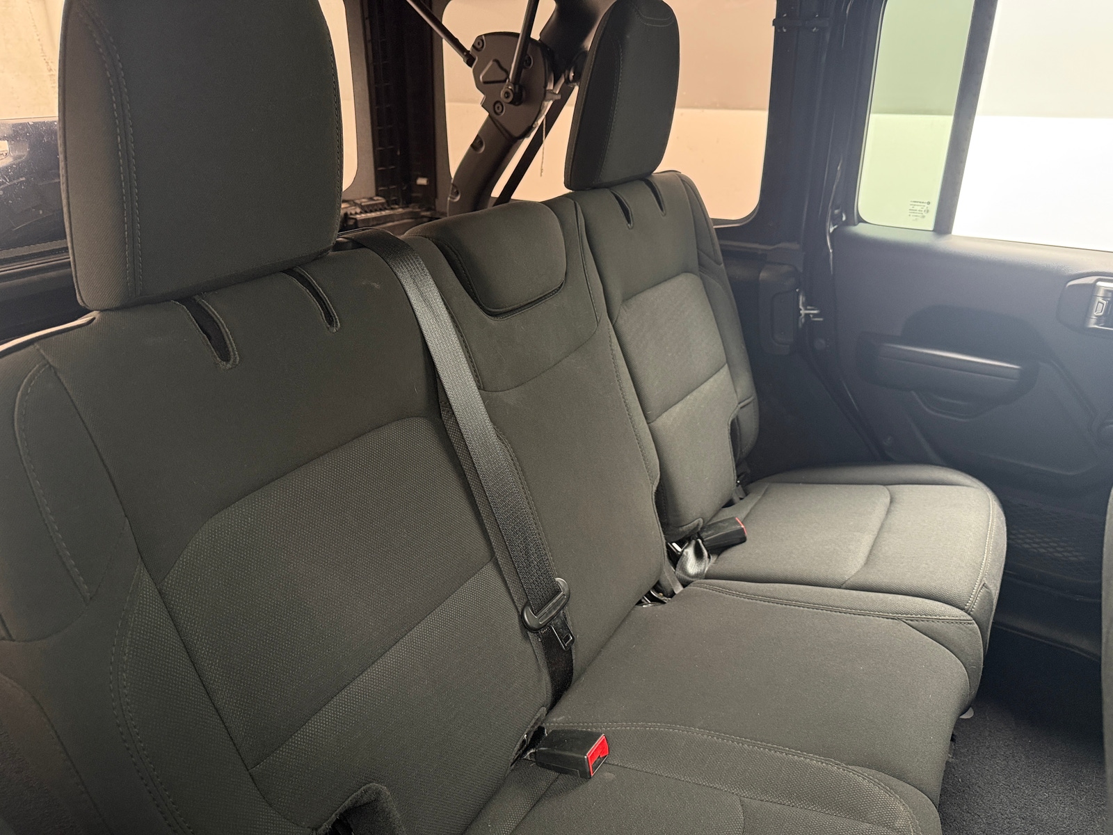 Thumbnail: 2022 Jeep Wrangler - 6