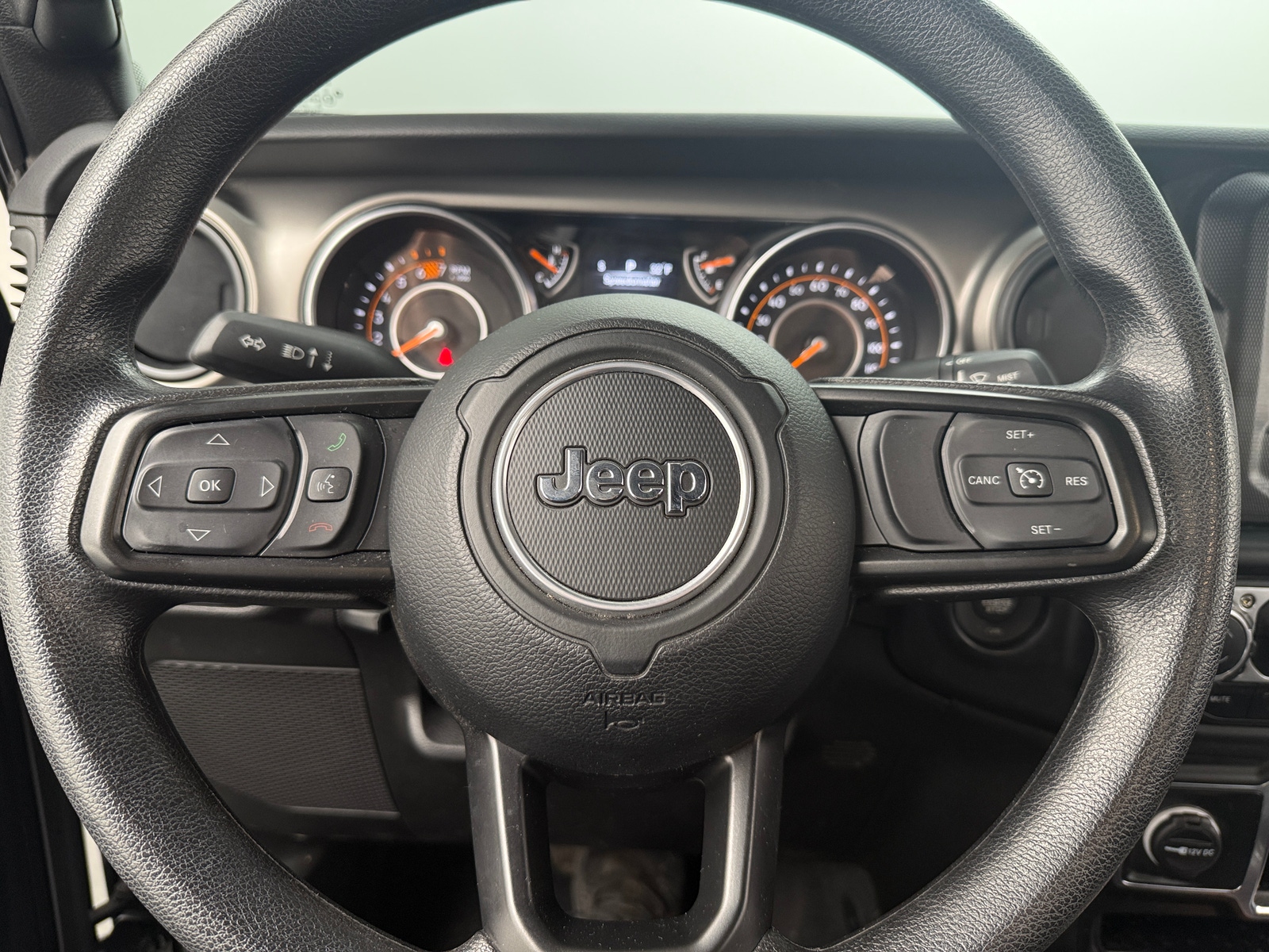 Thumbnail: 2022 Jeep Wrangler - 5