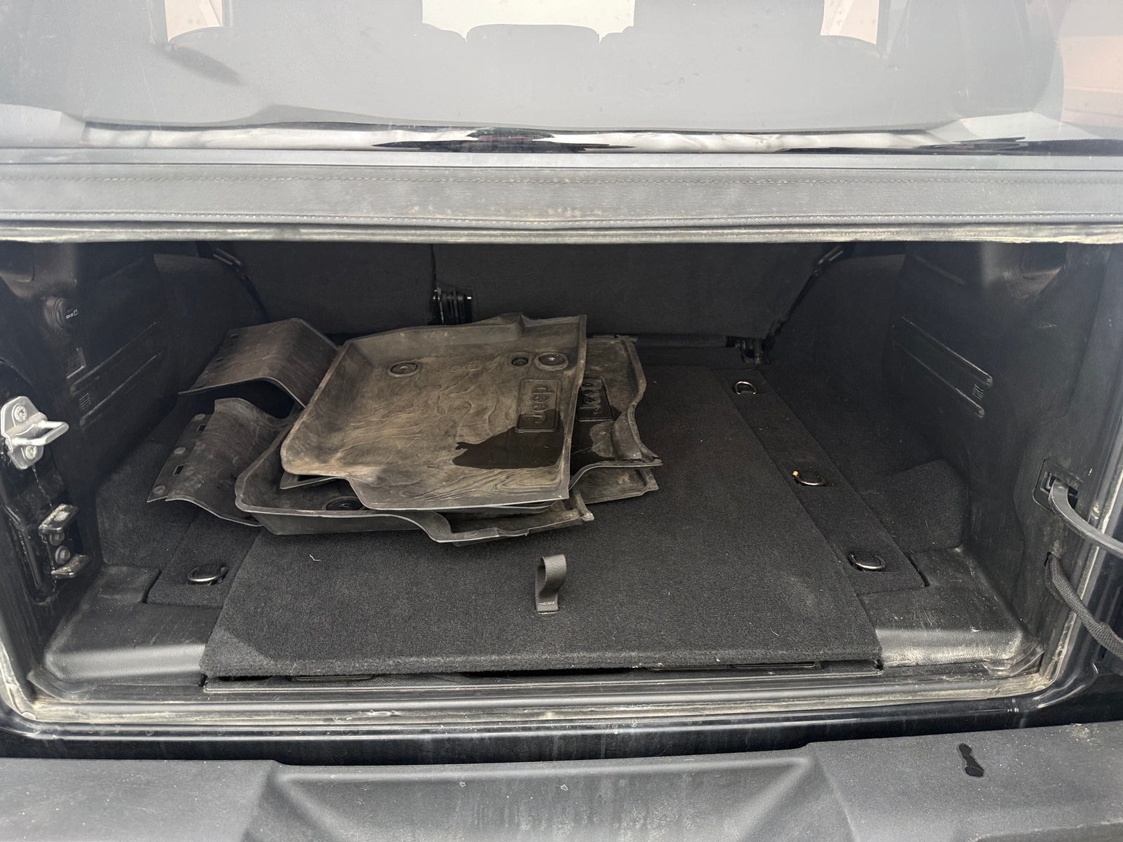 Thumbnail: 2022 Jeep Wrangler - 7