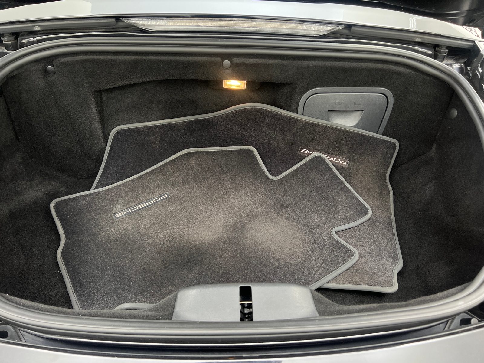 Thumbnail: 2010 Porsche Boxster - 5