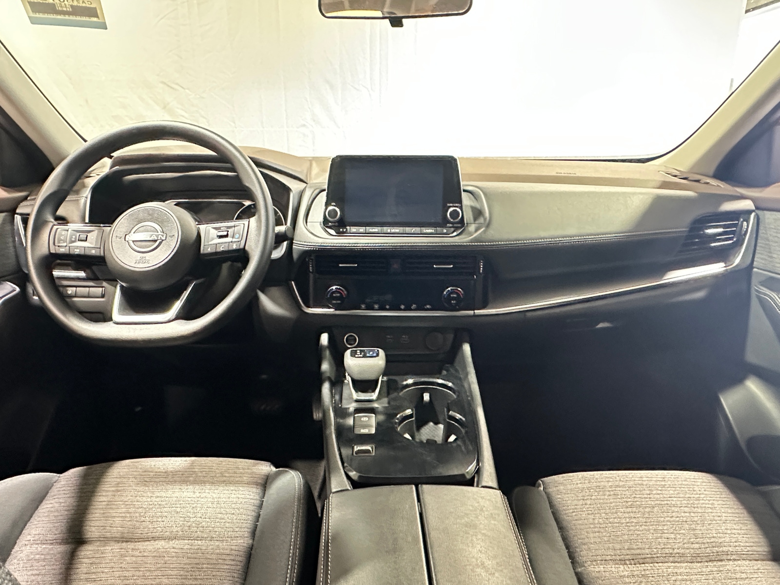 Thumbnail: 2022 Nissan Rogue - 3