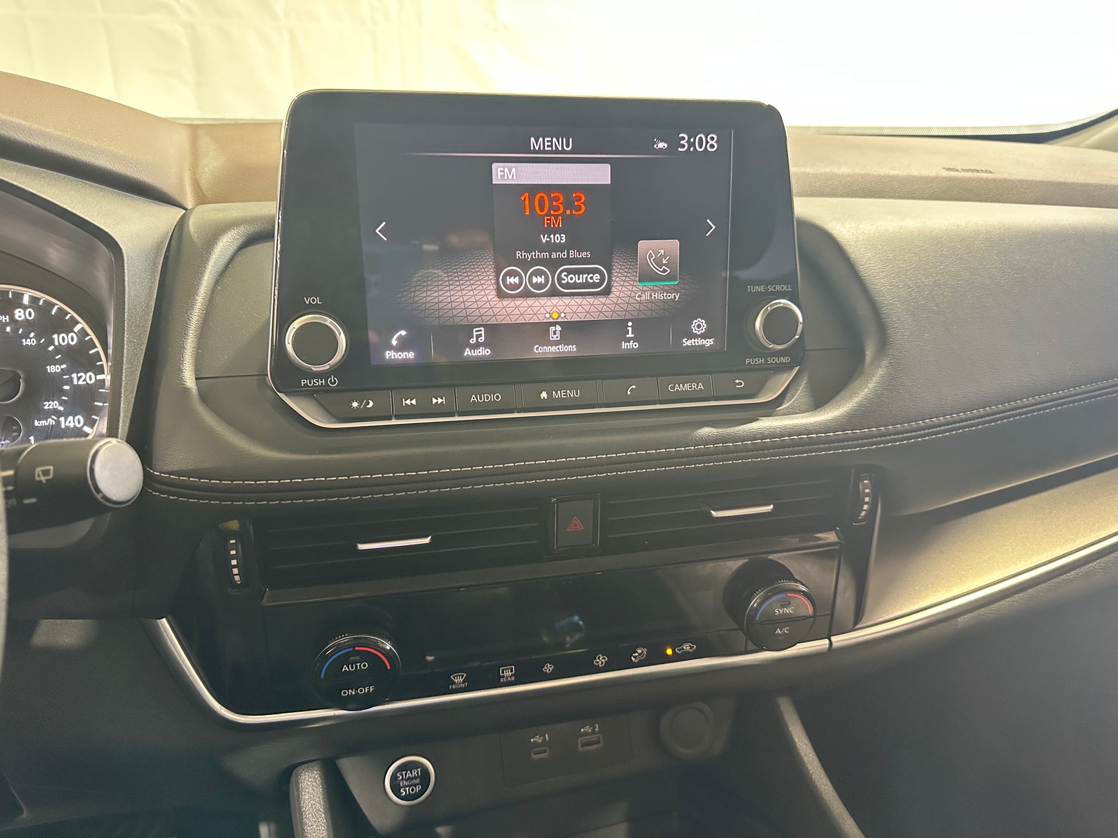 Thumbnail: 2022 Nissan Rogue - 4