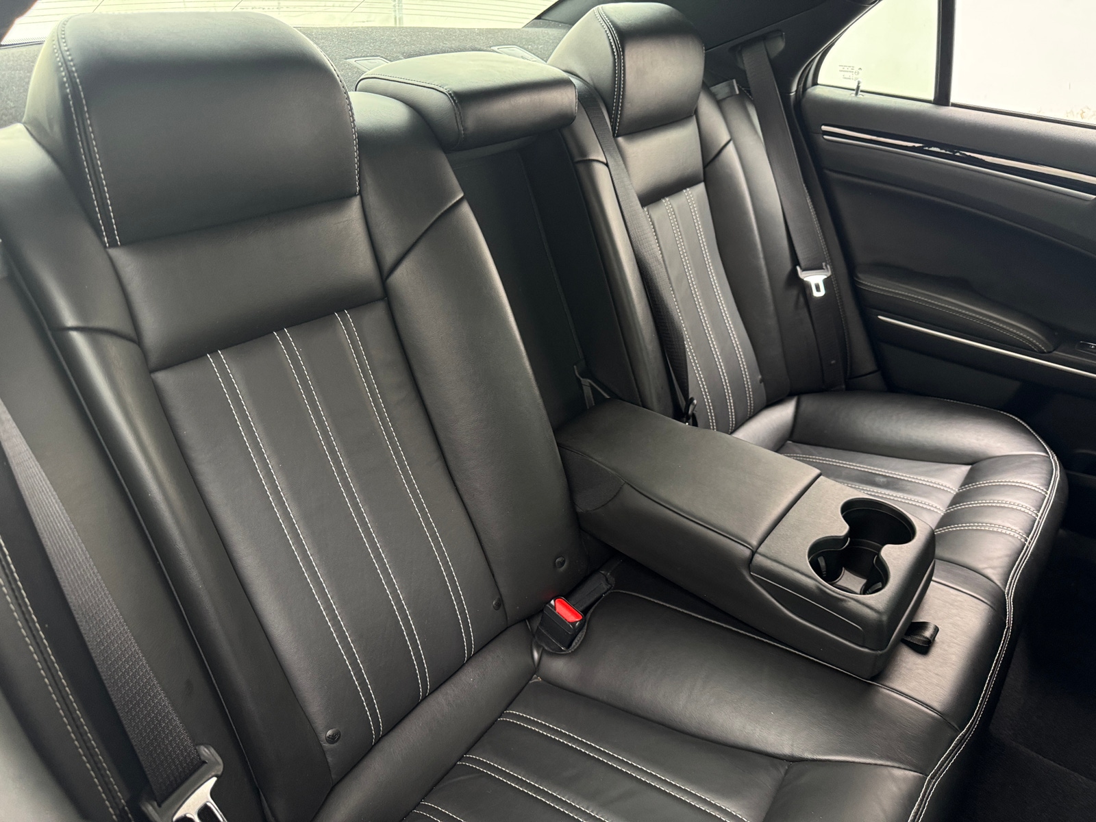 Thumbnail: 2020 Chrysler 300 - 5