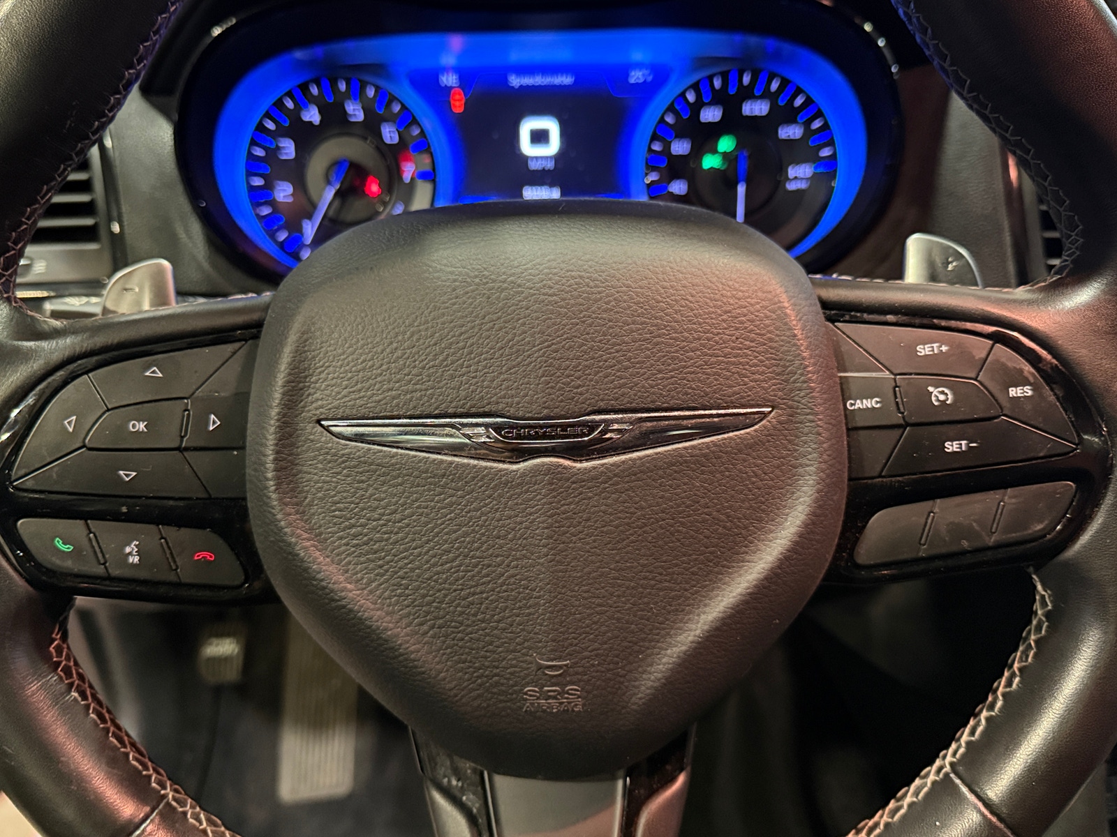 Thumbnail: 2020 Chrysler 300 - 4