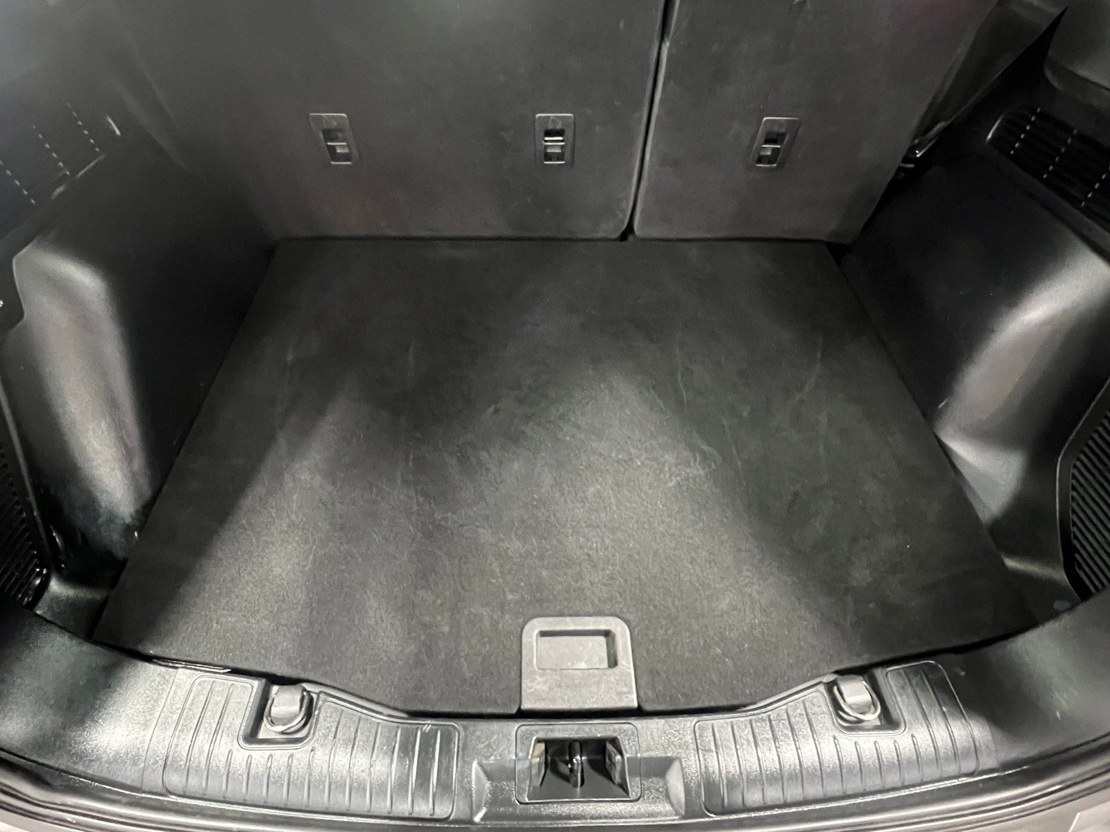 Thumbnail: 2021 Ford Escape - 6