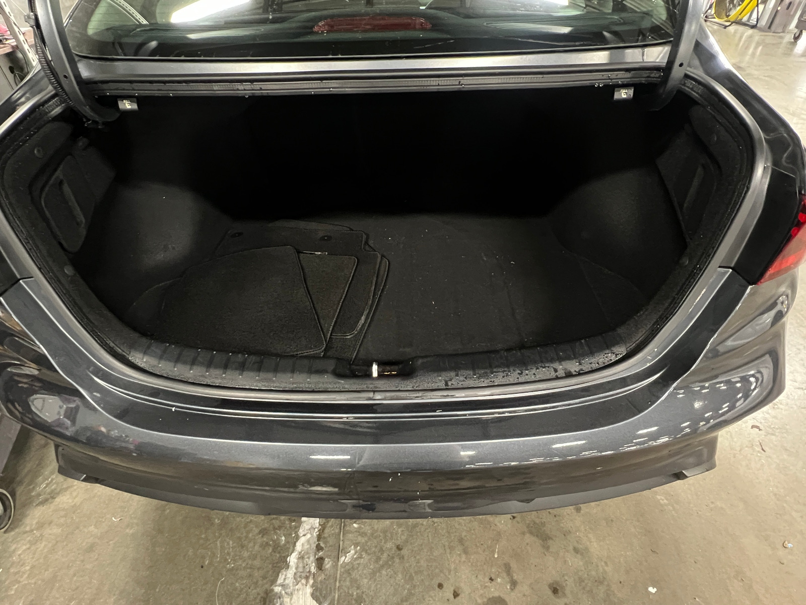 Thumbnail: 2024 Kia Forte - 7