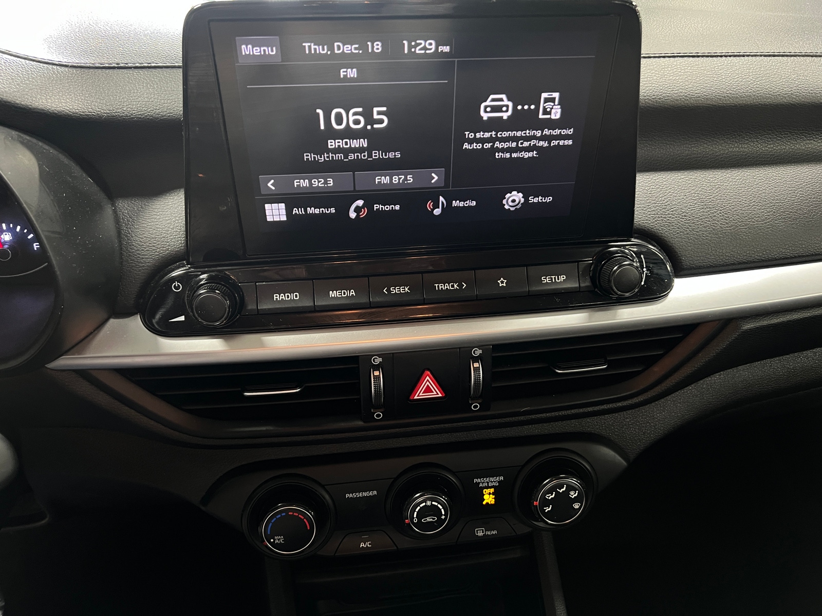 Thumbnail: 2024 Kia Forte - 4