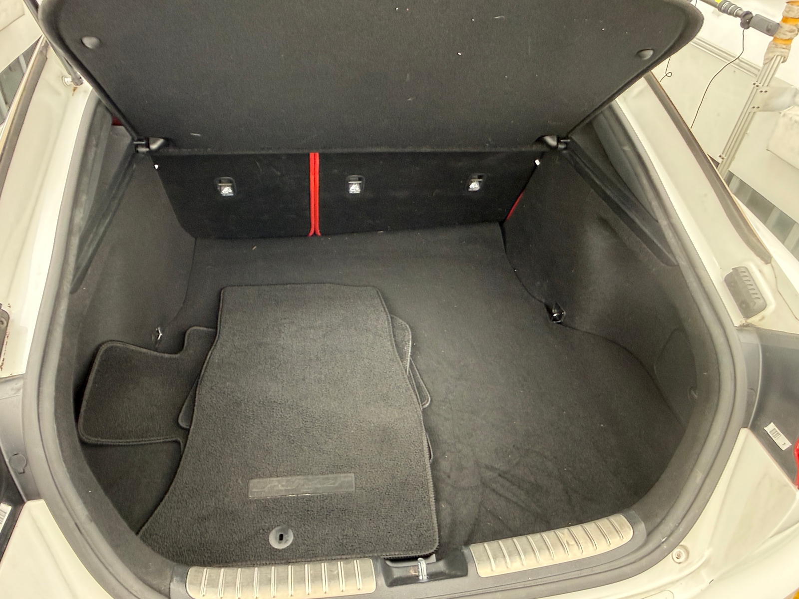 Thumbnail: 2019 Kia Stinger - 6