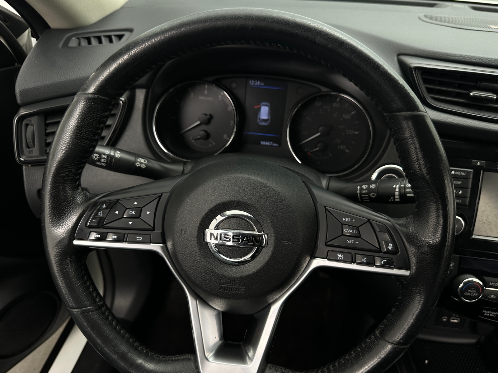 Thumbnail: 2018 Nissan Rogue - 4