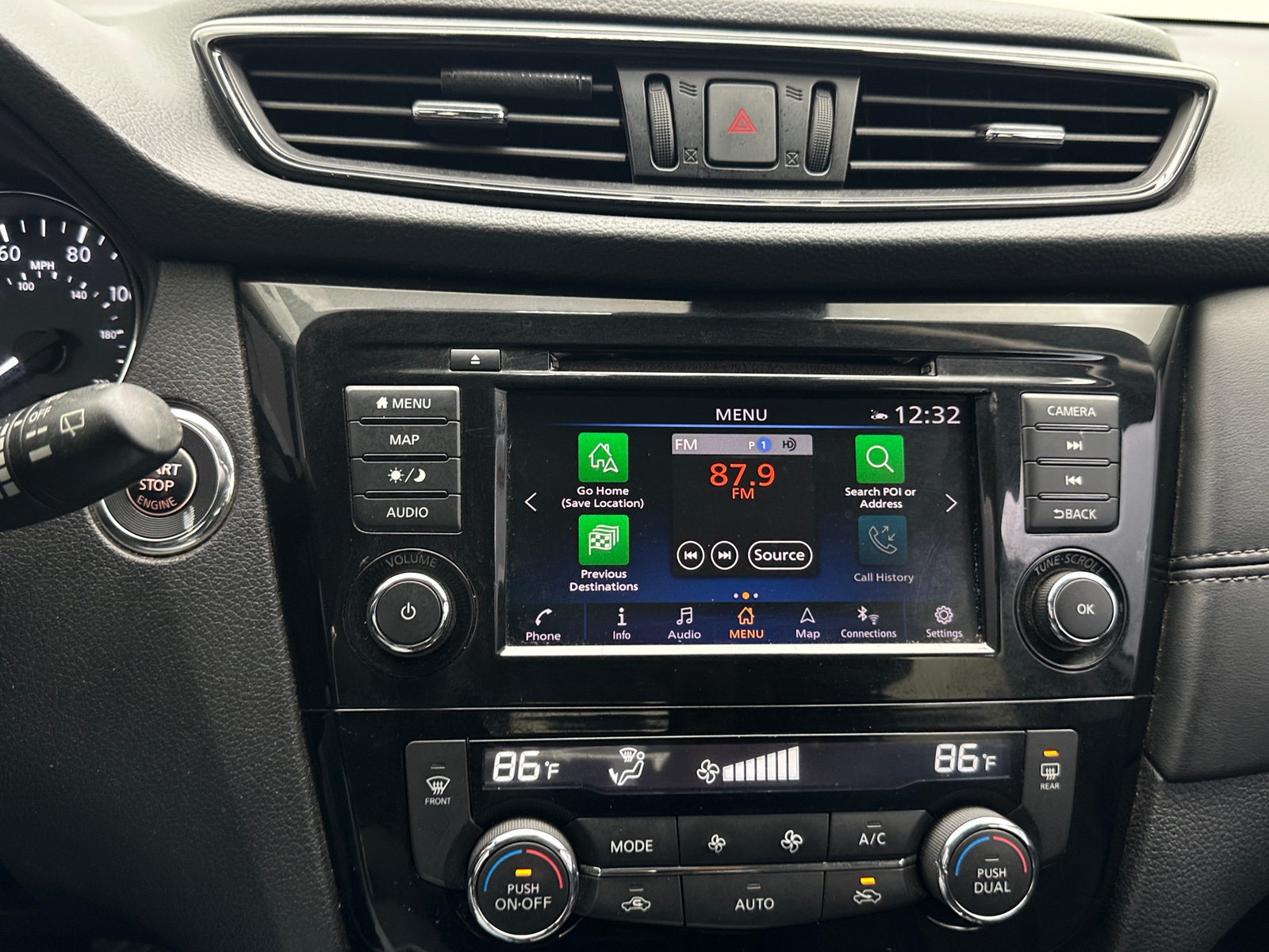 Thumbnail: 2018 Nissan Rogue - 3