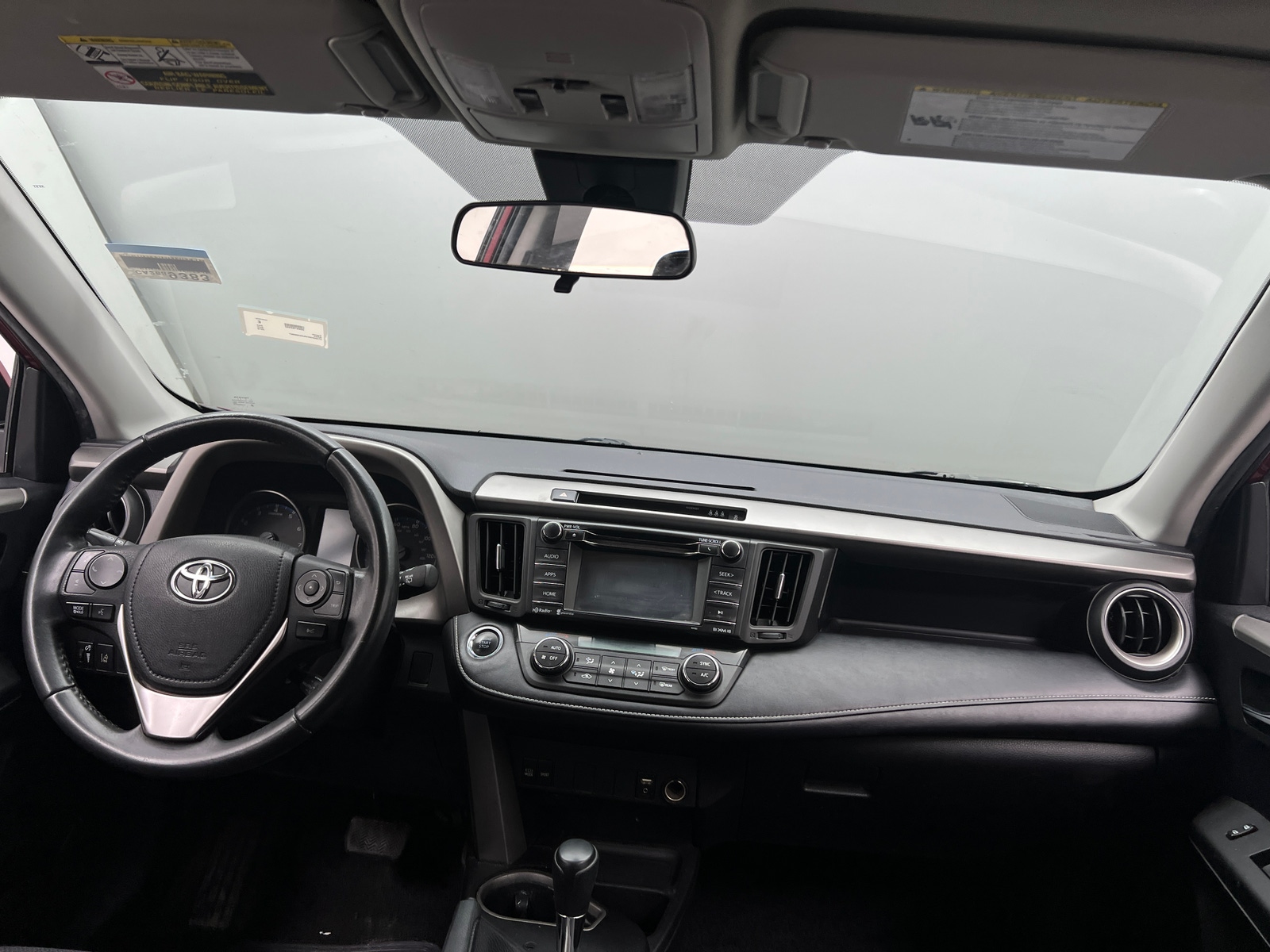 Thumbnail: 2018 Toyota RAV4 - 3