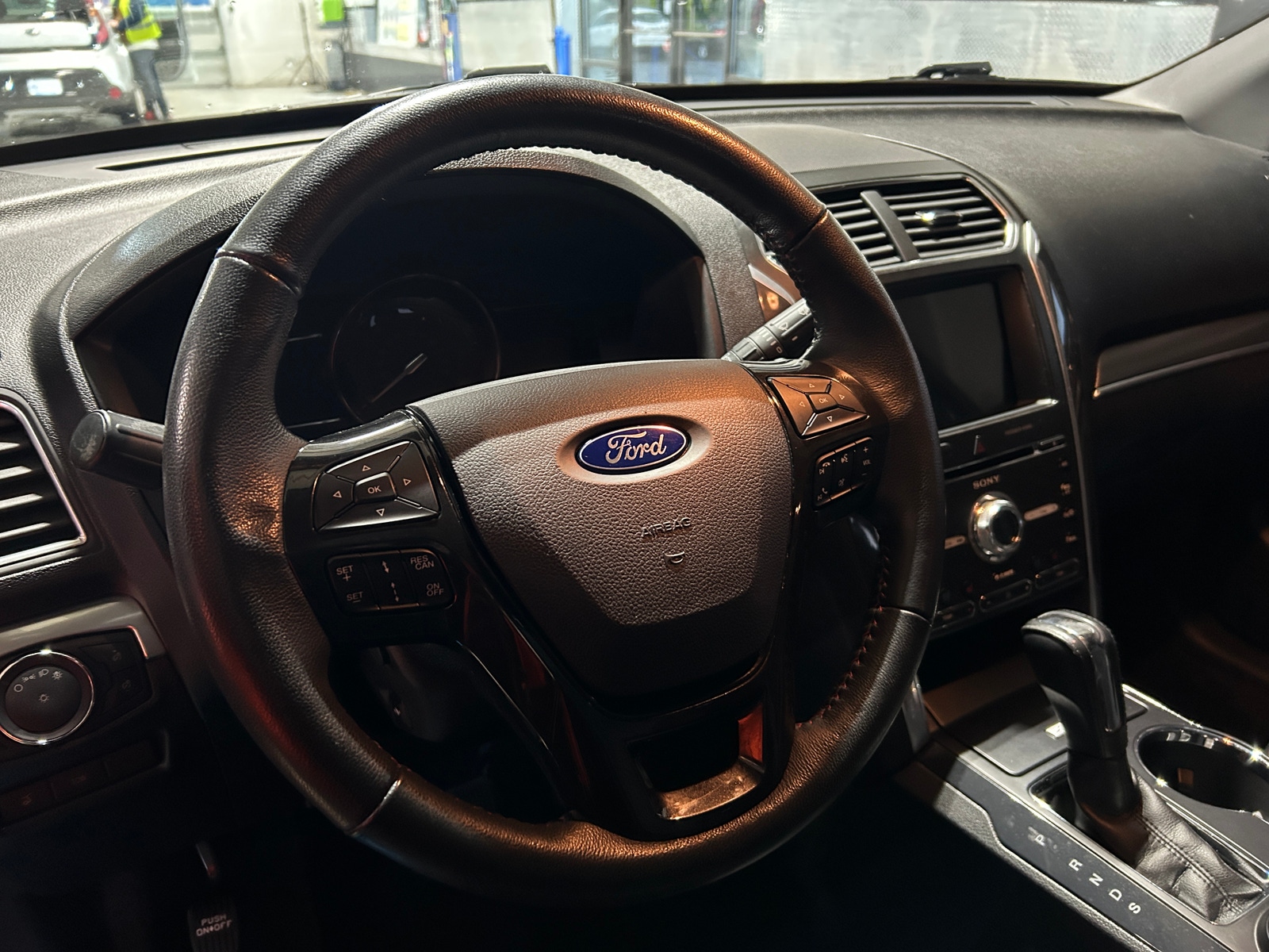 Thumbnail: 2017 Ford Explorer - 4