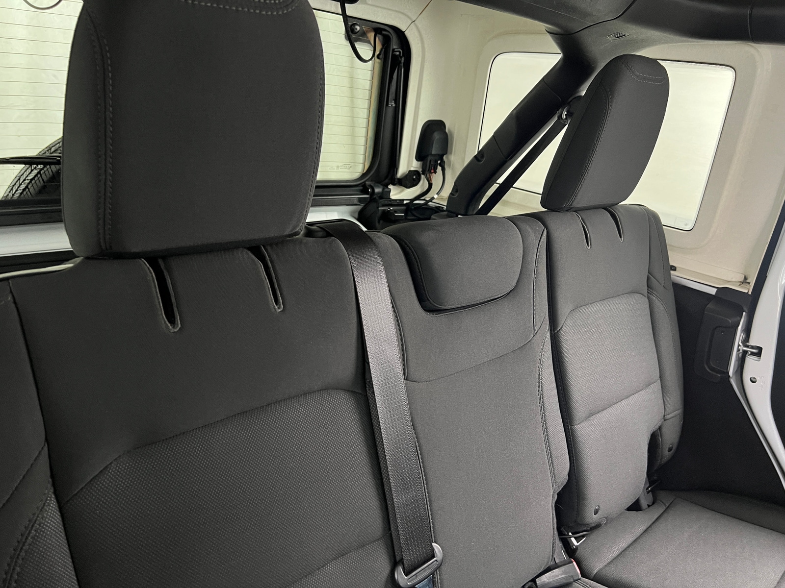 Thumbnail: 2019 Jeep Wrangler - 6