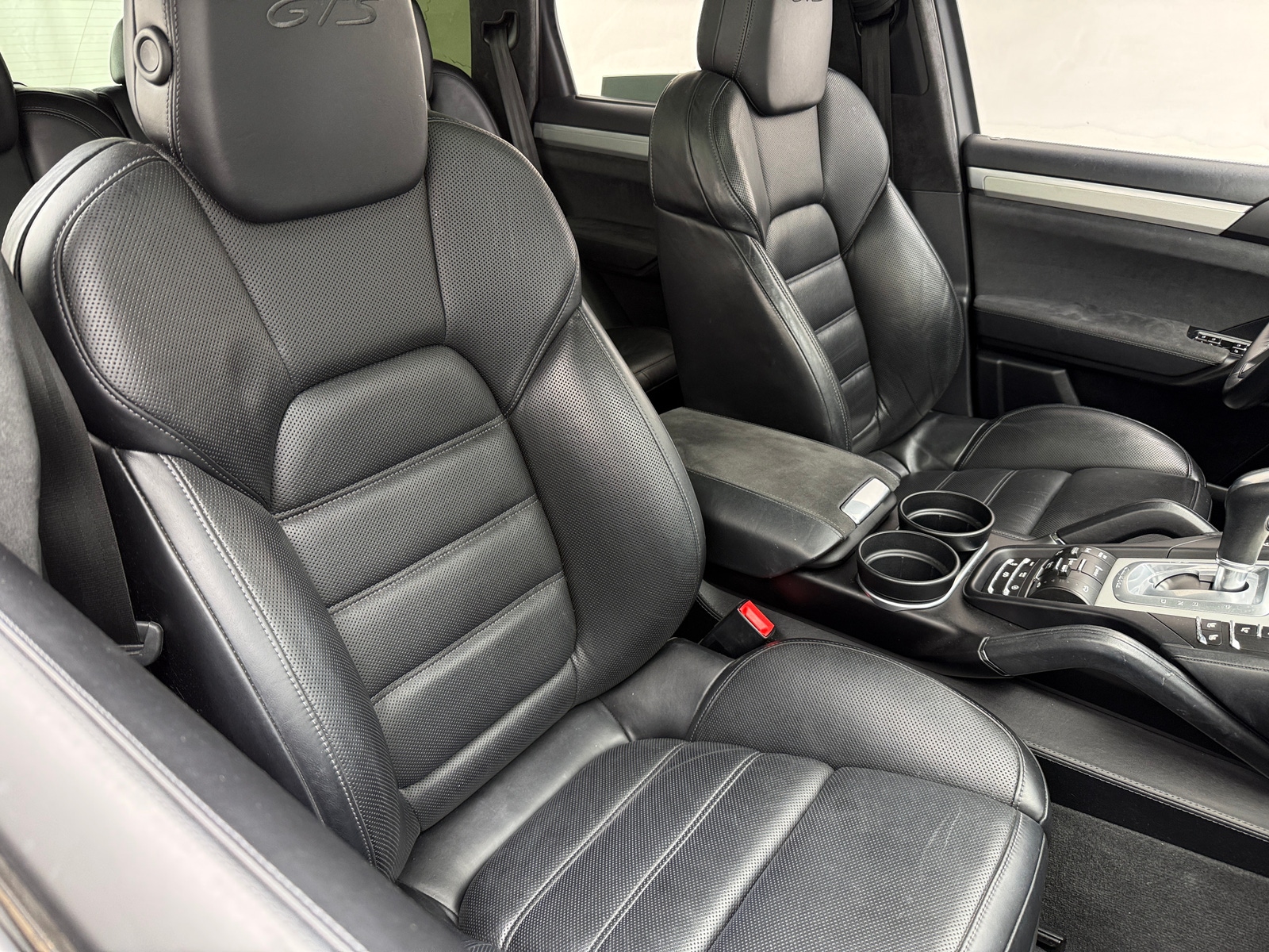 Thumbnail: 2017 Porsche Cayenne - 2