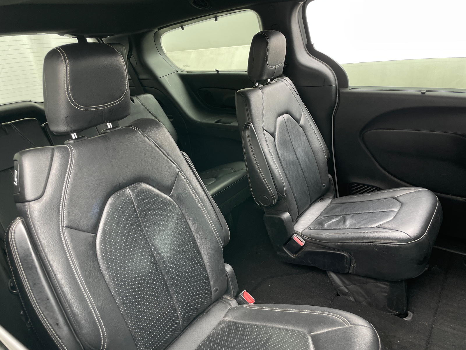 Thumbnail: 2019 Chrysler Pacifica - 5