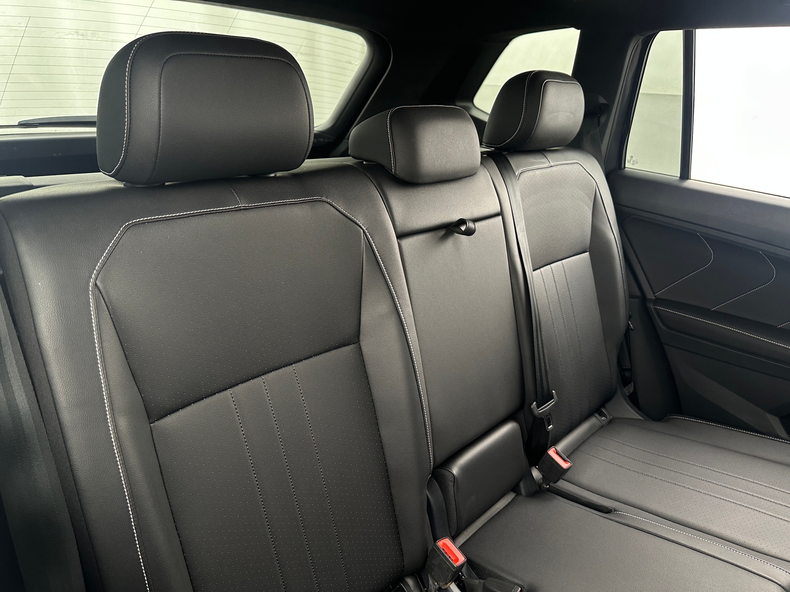 Thumbnail: 2024 Volkswagen Tiguan - 5