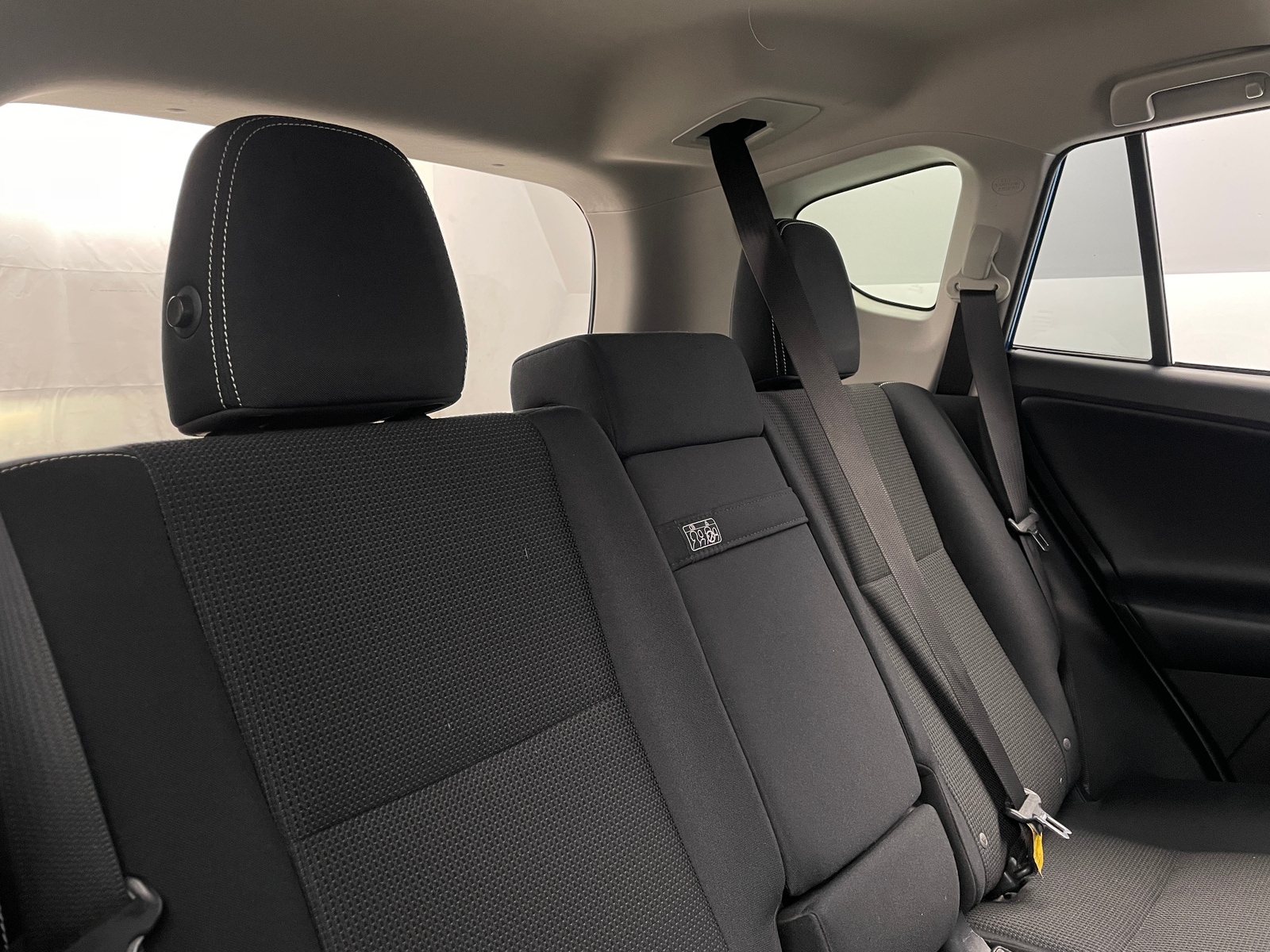 Thumbnail: 2017 Toyota RAV4 - 6