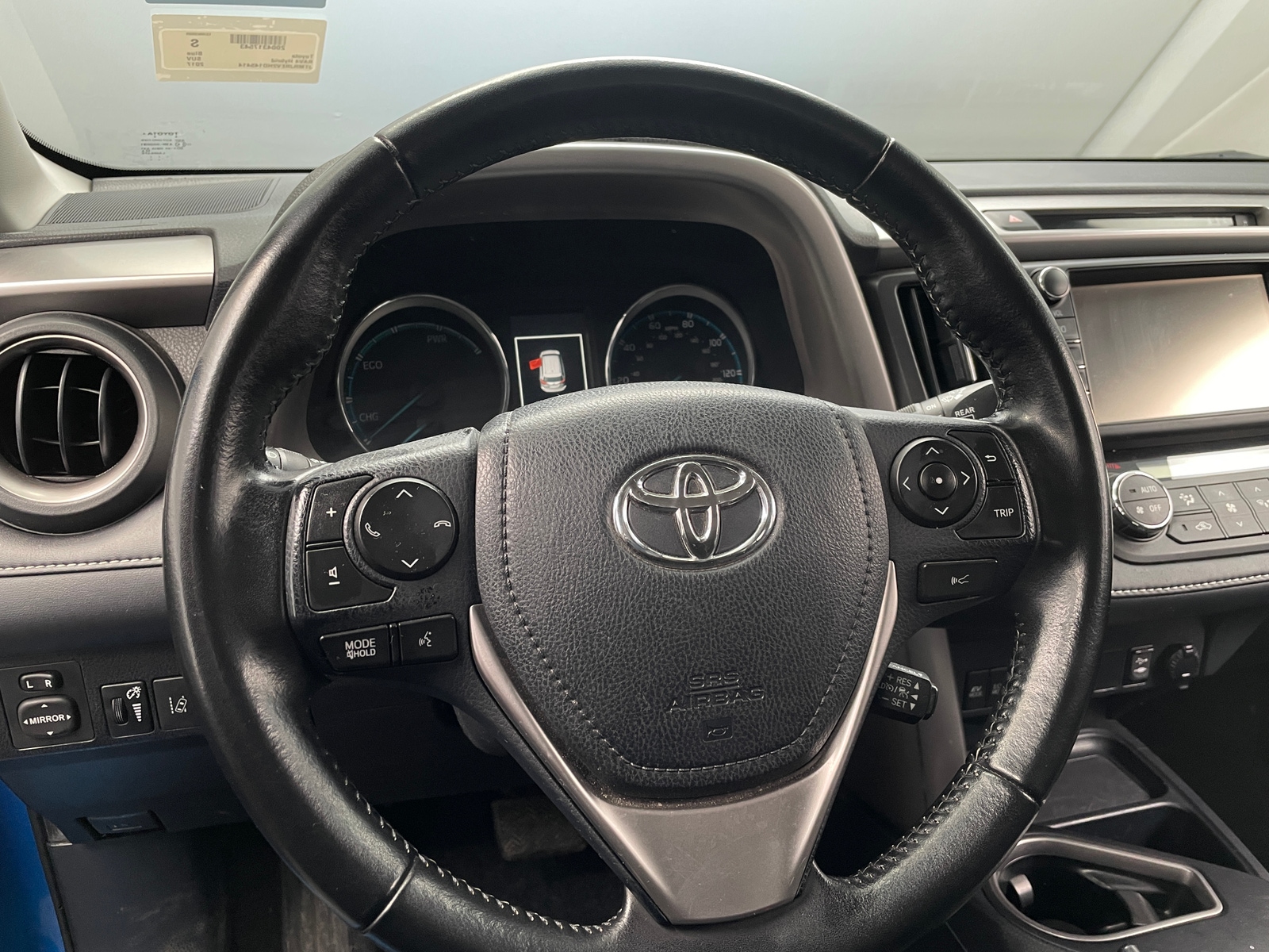 Thumbnail: 2017 Toyota RAV4 - 5