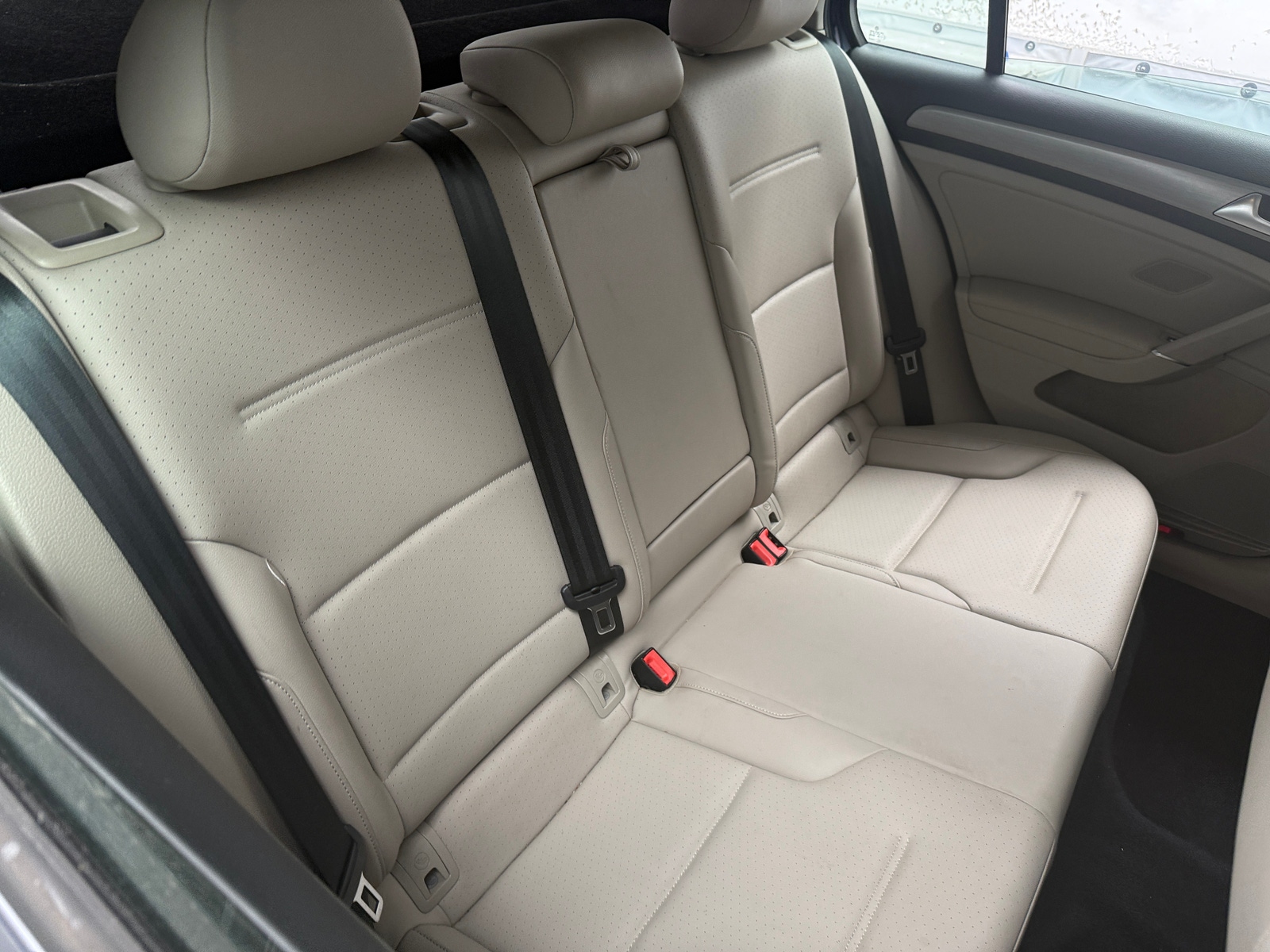 Thumbnail: 2017 Volkswagen Golf - 6