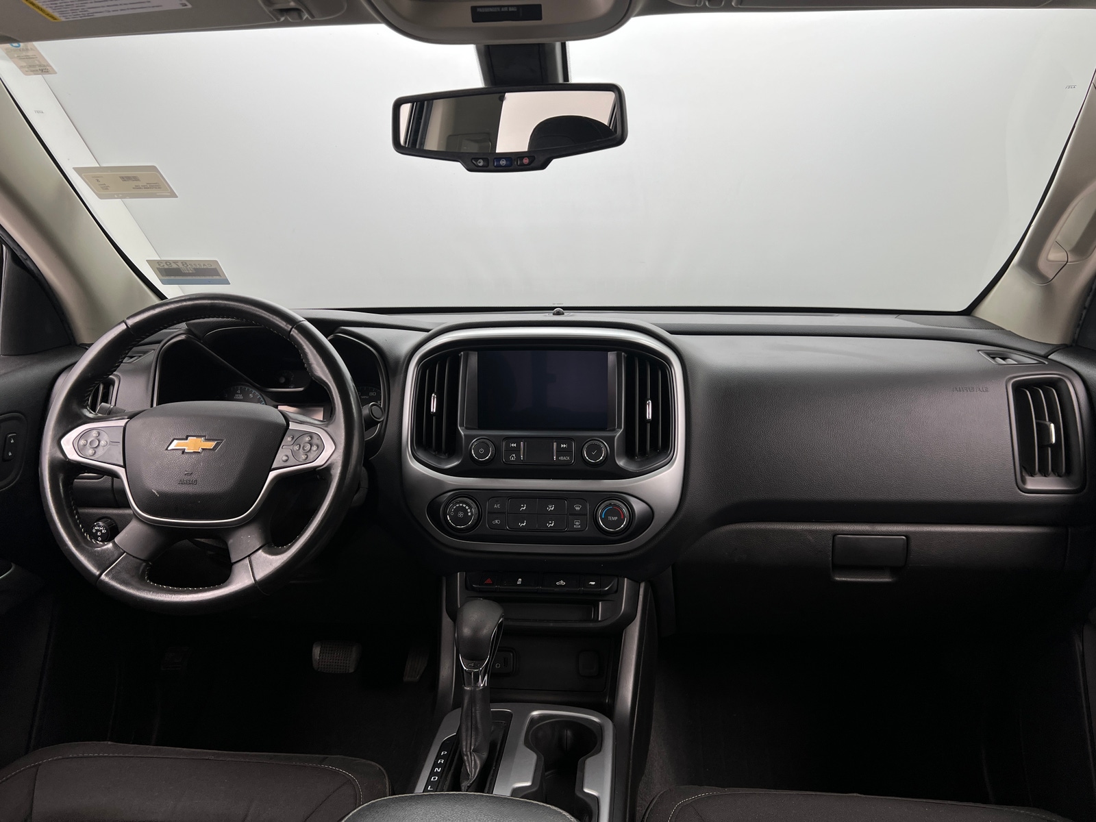 Thumbnail: 2022 Chevrolet Colorado - 3