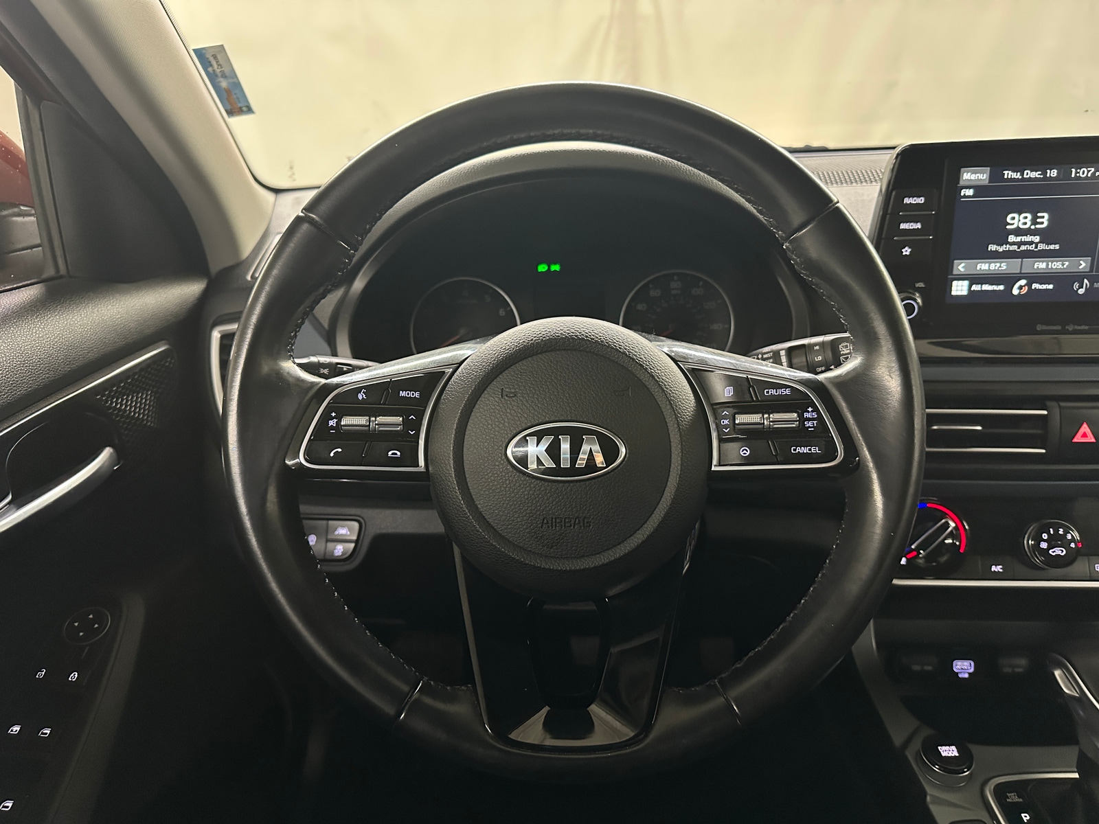 Thumbnail: 2021 Kia Seltos - 4