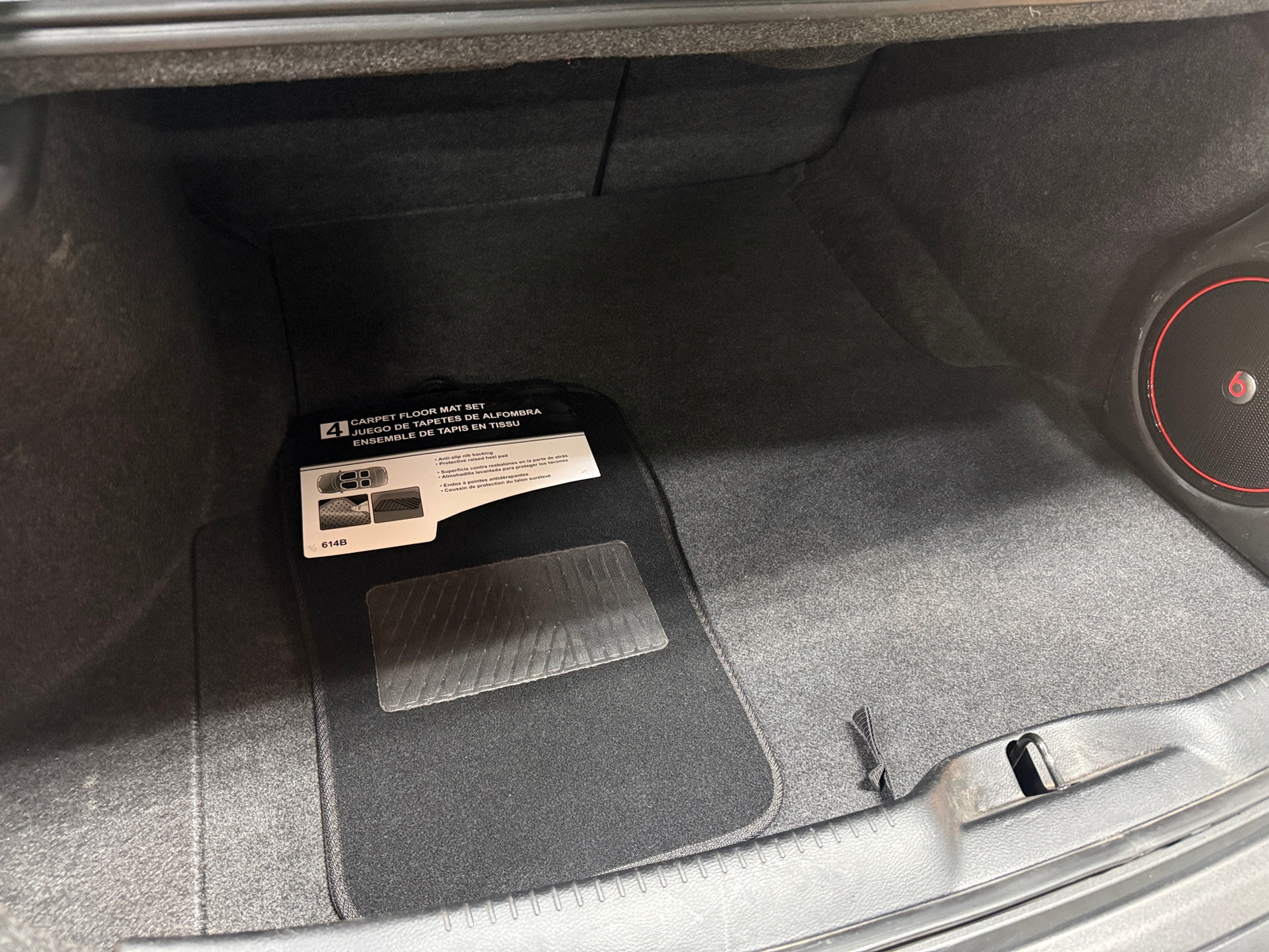 Thumbnail: 2017 Chrysler 300 - 6