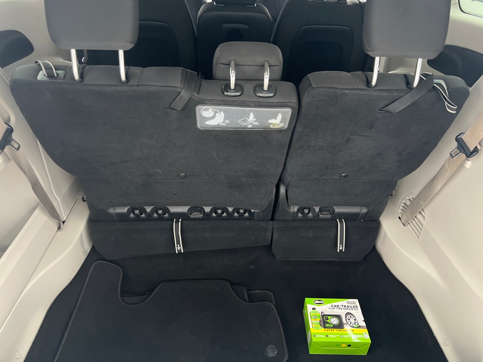 Thumbnail: 2018 Chrysler Pacifica - 7