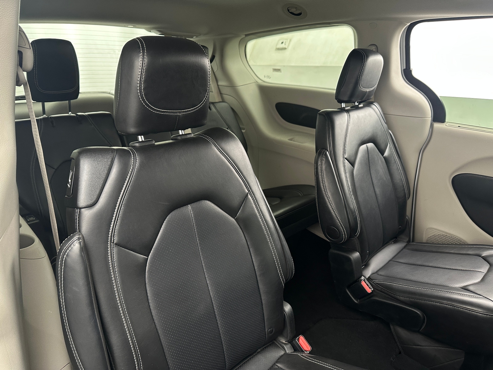 Thumbnail: 2024 Chrysler Pacifica - 5