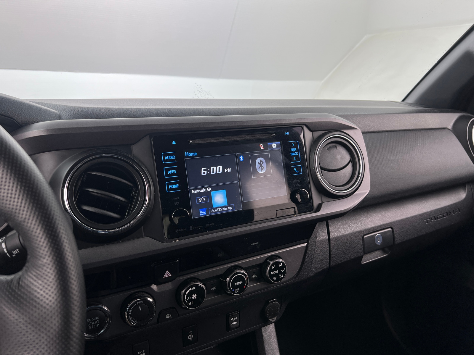 Thumbnail: 2017 Toyota Tacoma - 4