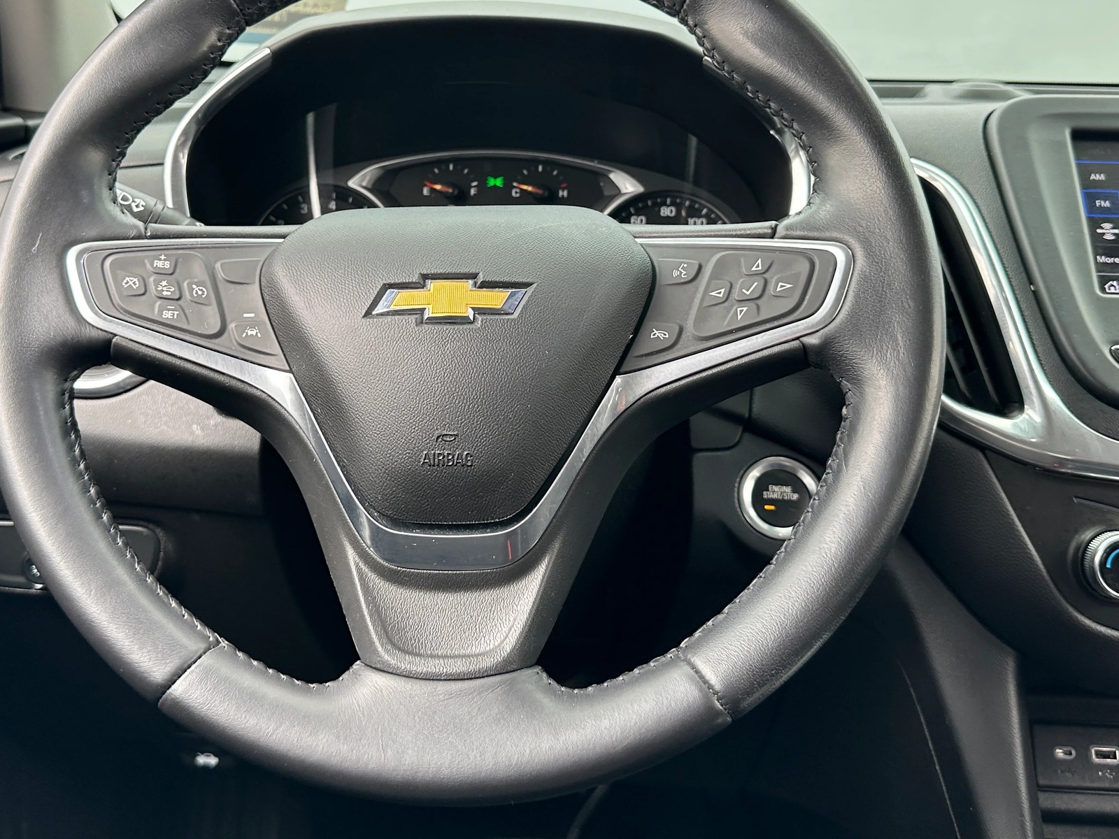 Thumbnail: 2022 Chevrolet Equinox - 5