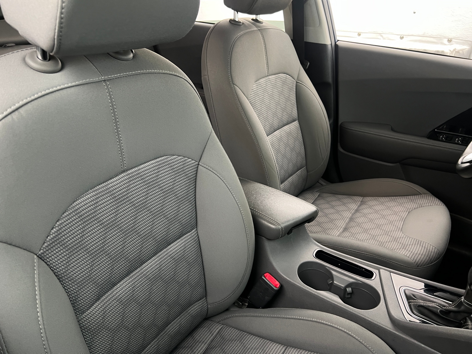 Thumbnail: 2021 Kia Niro - 2