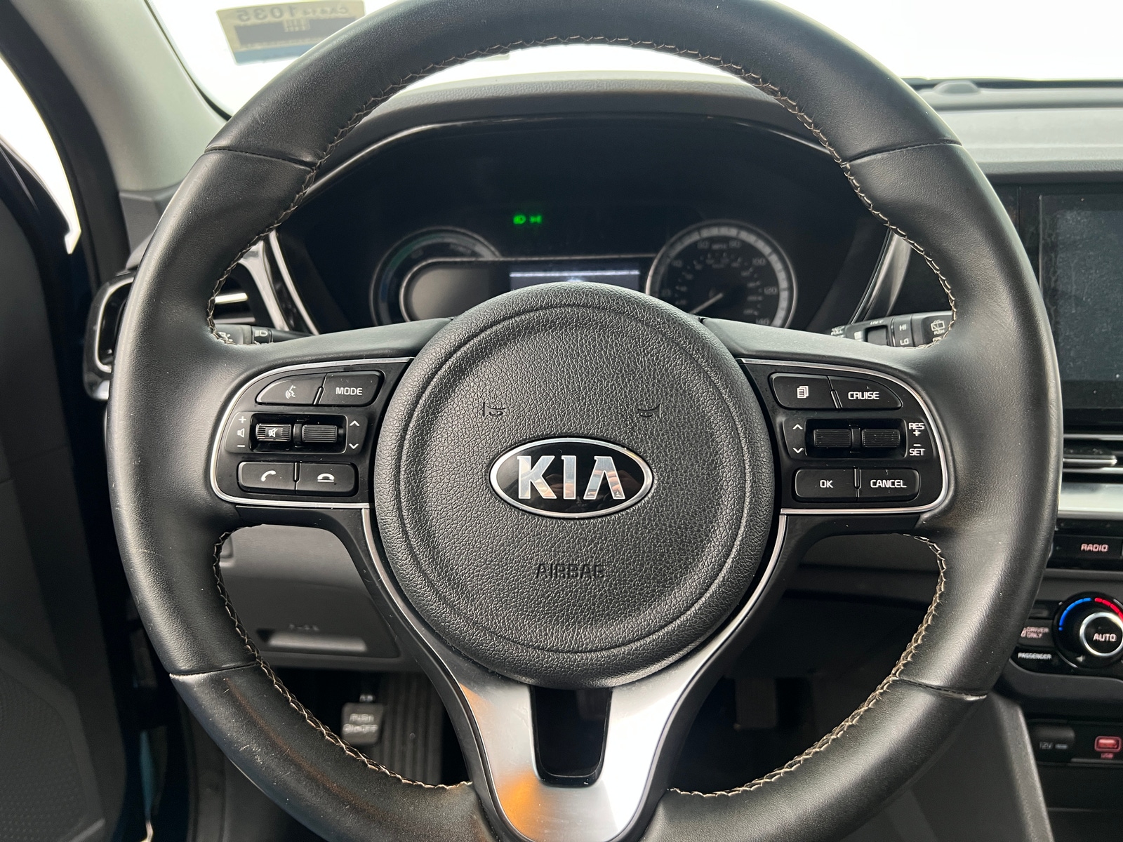 Thumbnail: 2021 Kia Niro - 5