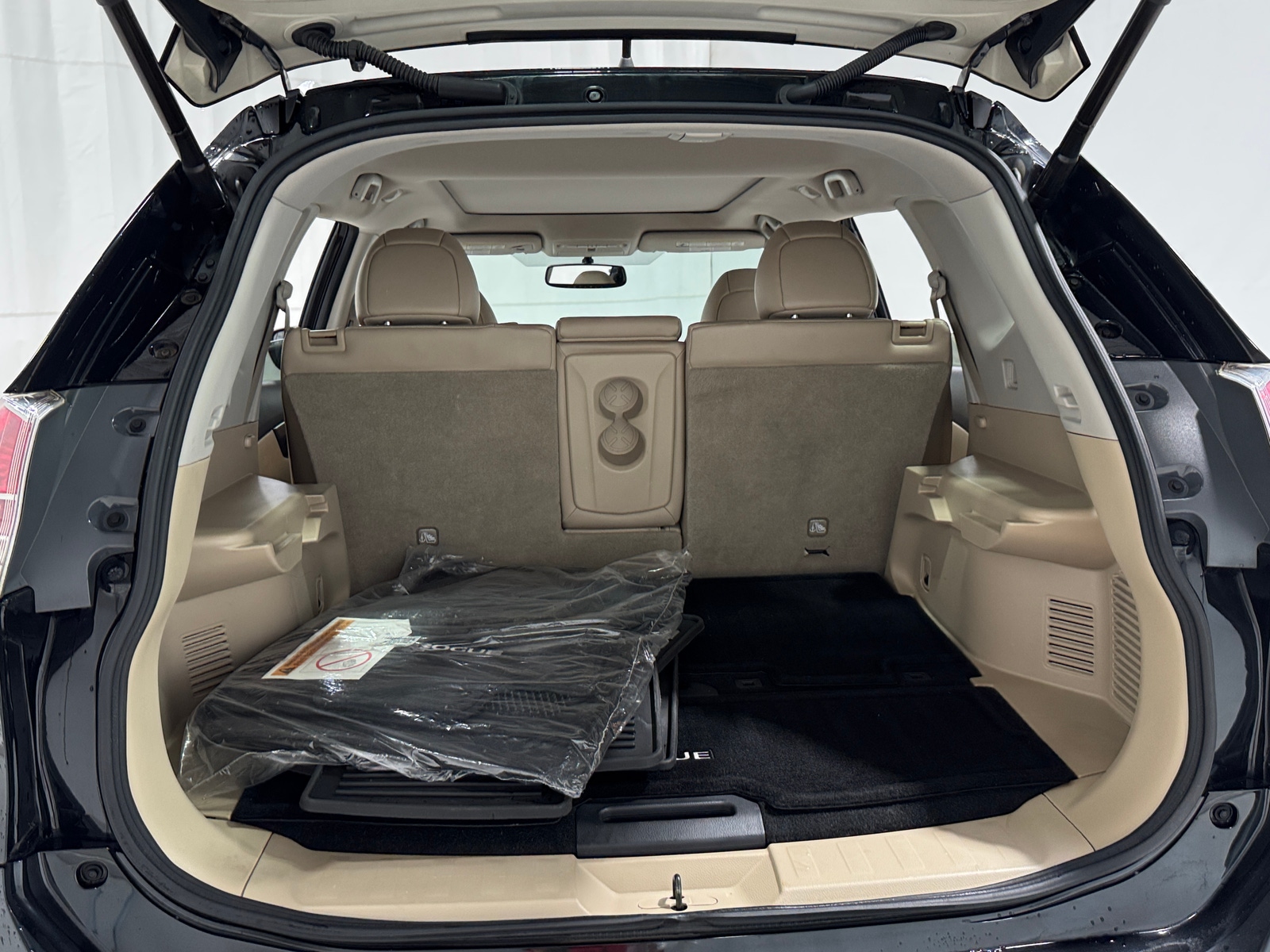 Thumbnail: 2016 Nissan Rogue - 6