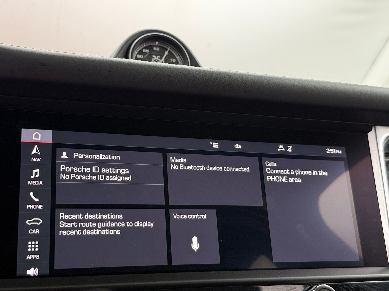 Thumbnail: 2024 Porsche Macan - 3